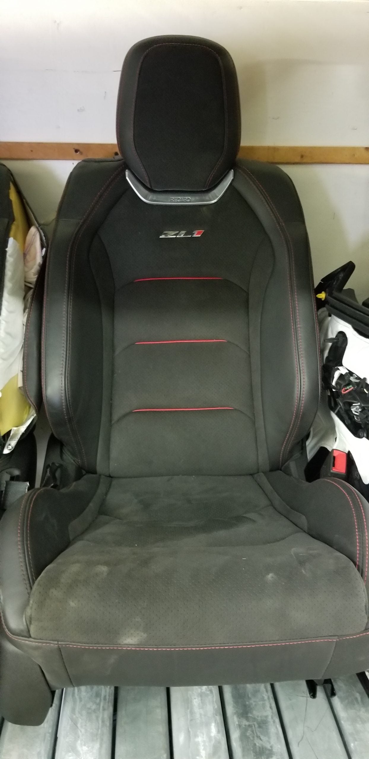2018 ZL1 Rh Recaro front seat