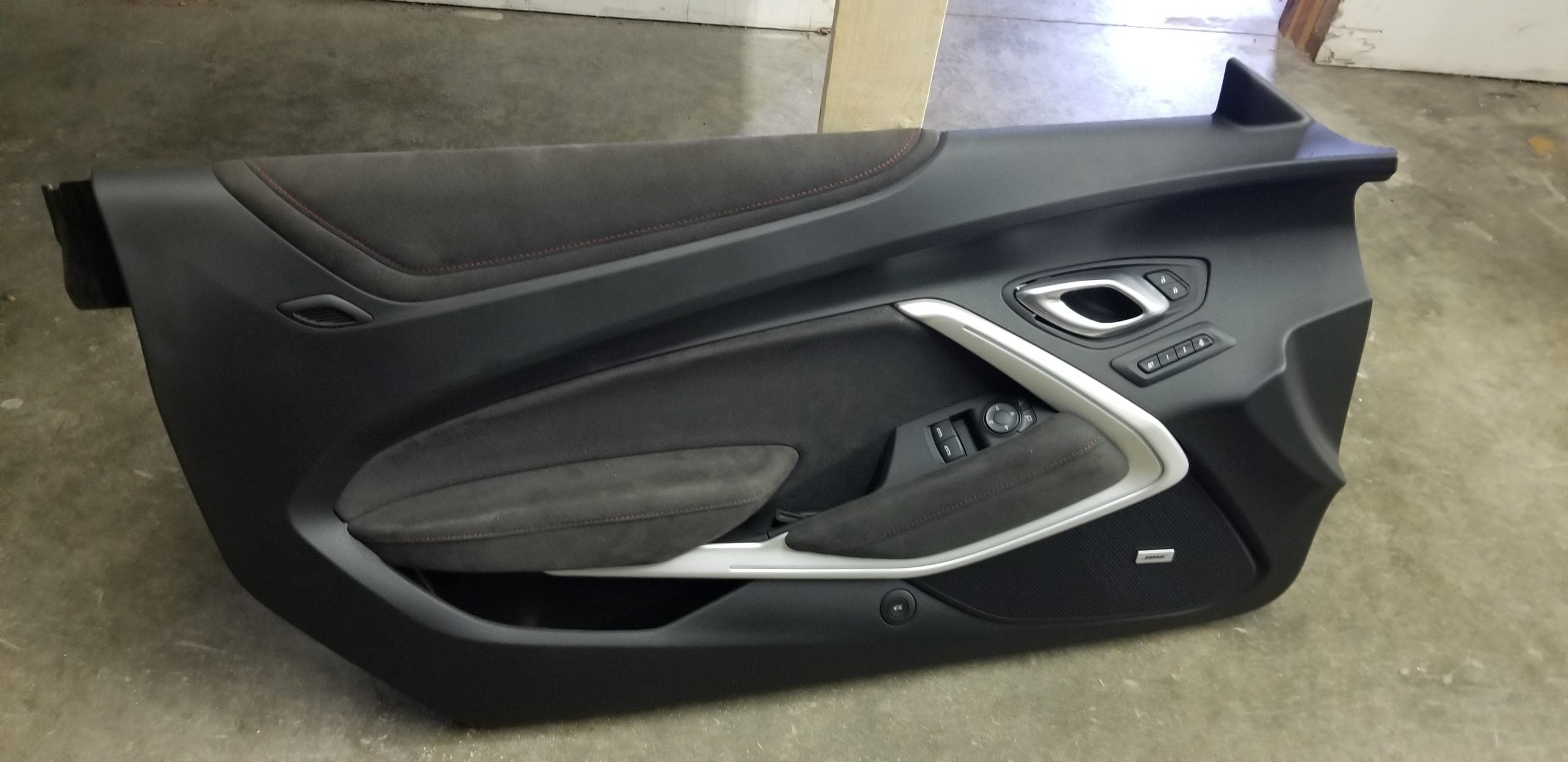 2018 ZL1 Camaro Rh door panel