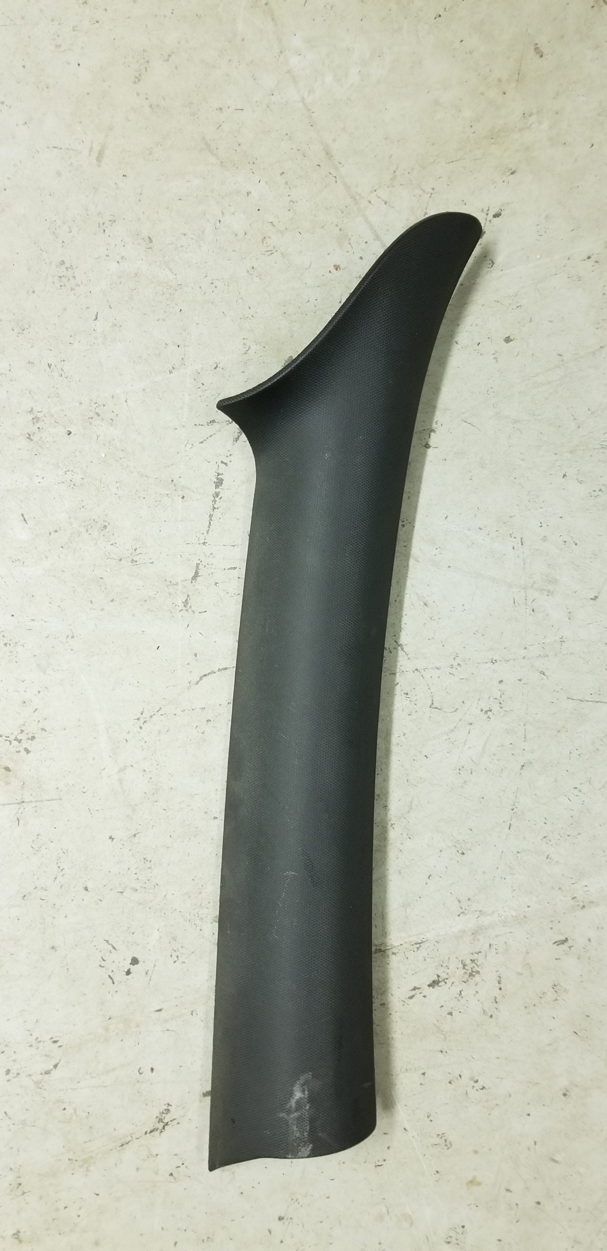 Gen 3 Rh textured A pillar trim