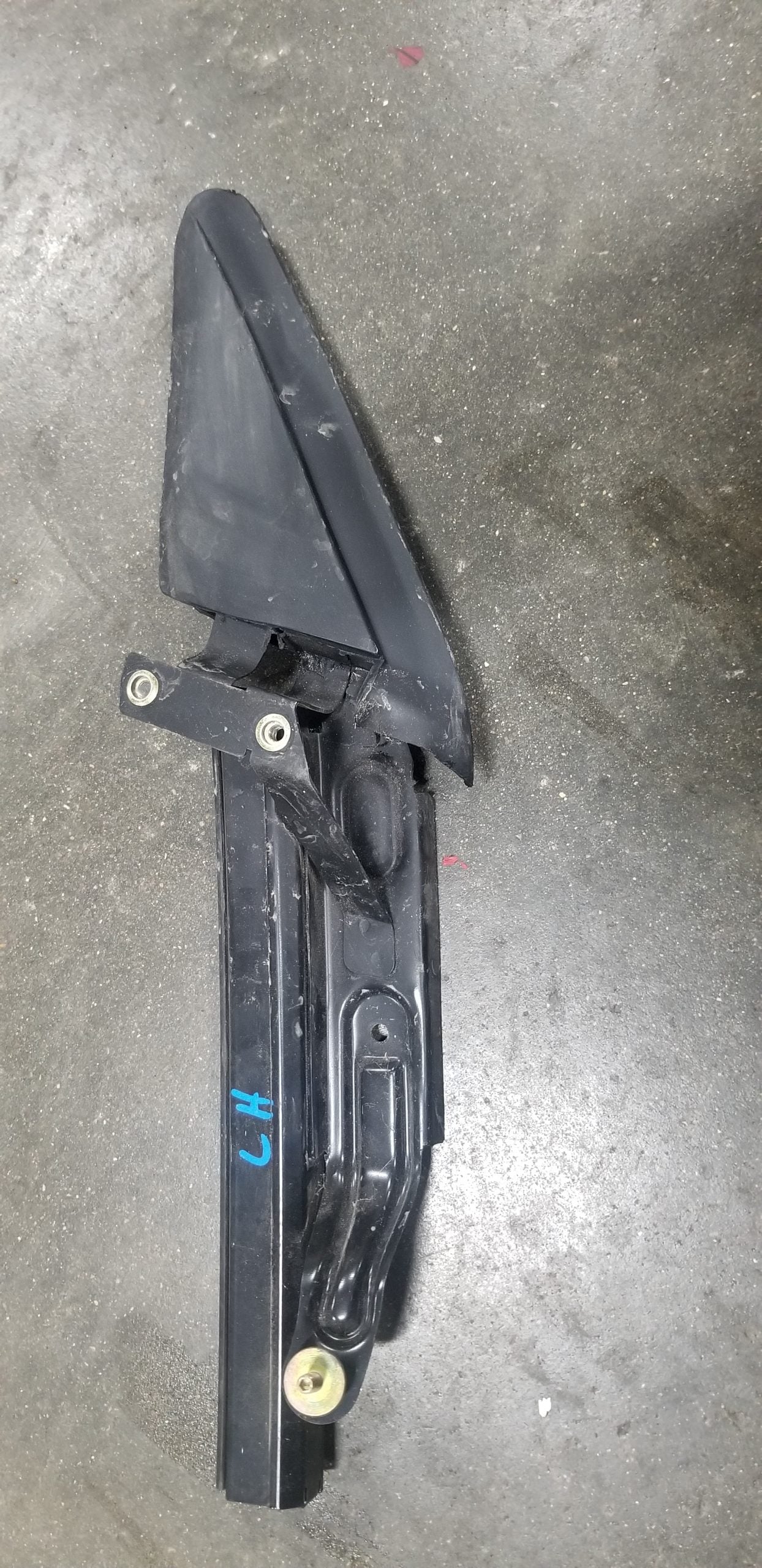 Gen 3 LH front window channel