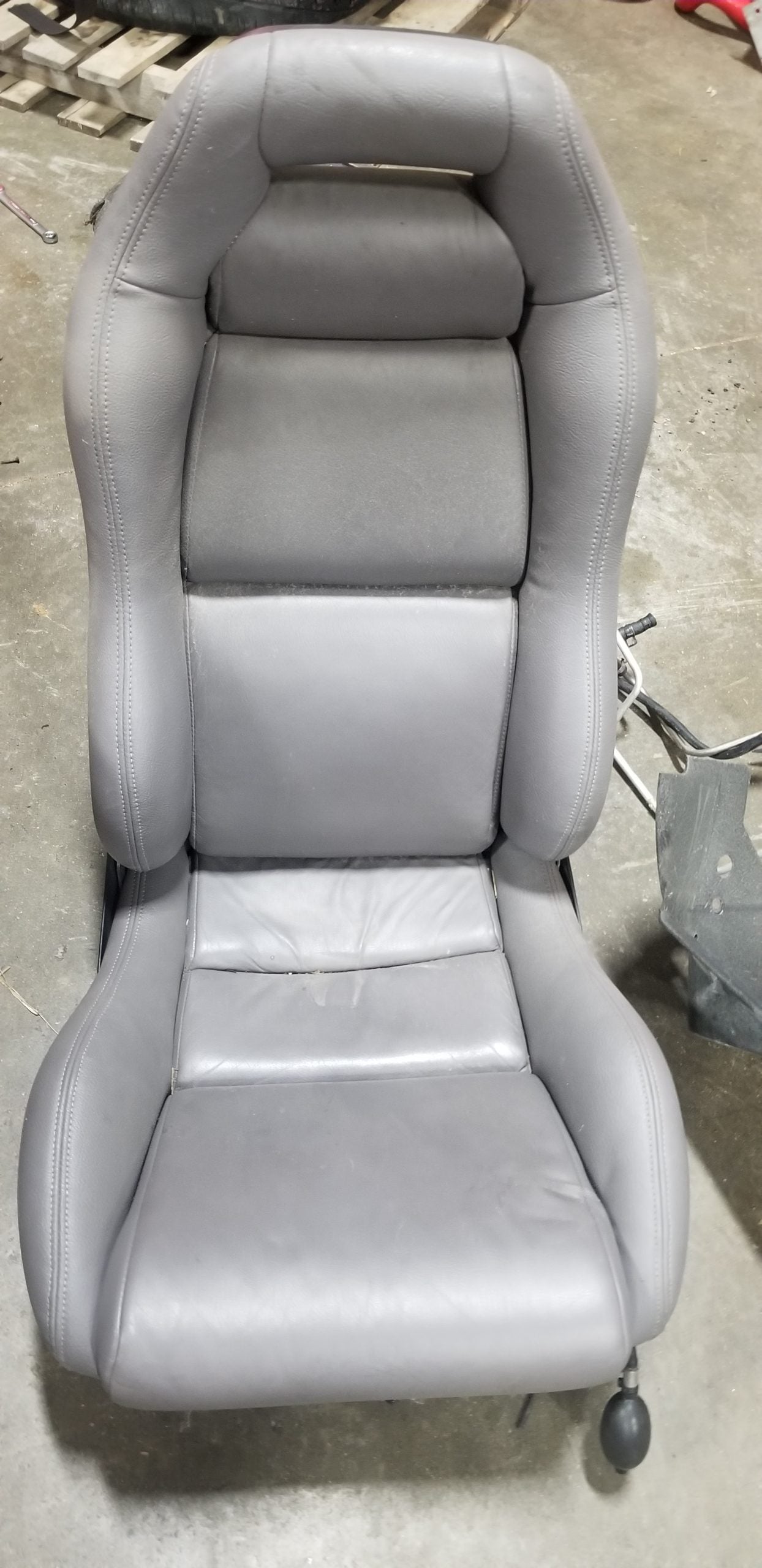Gen 1 right seat