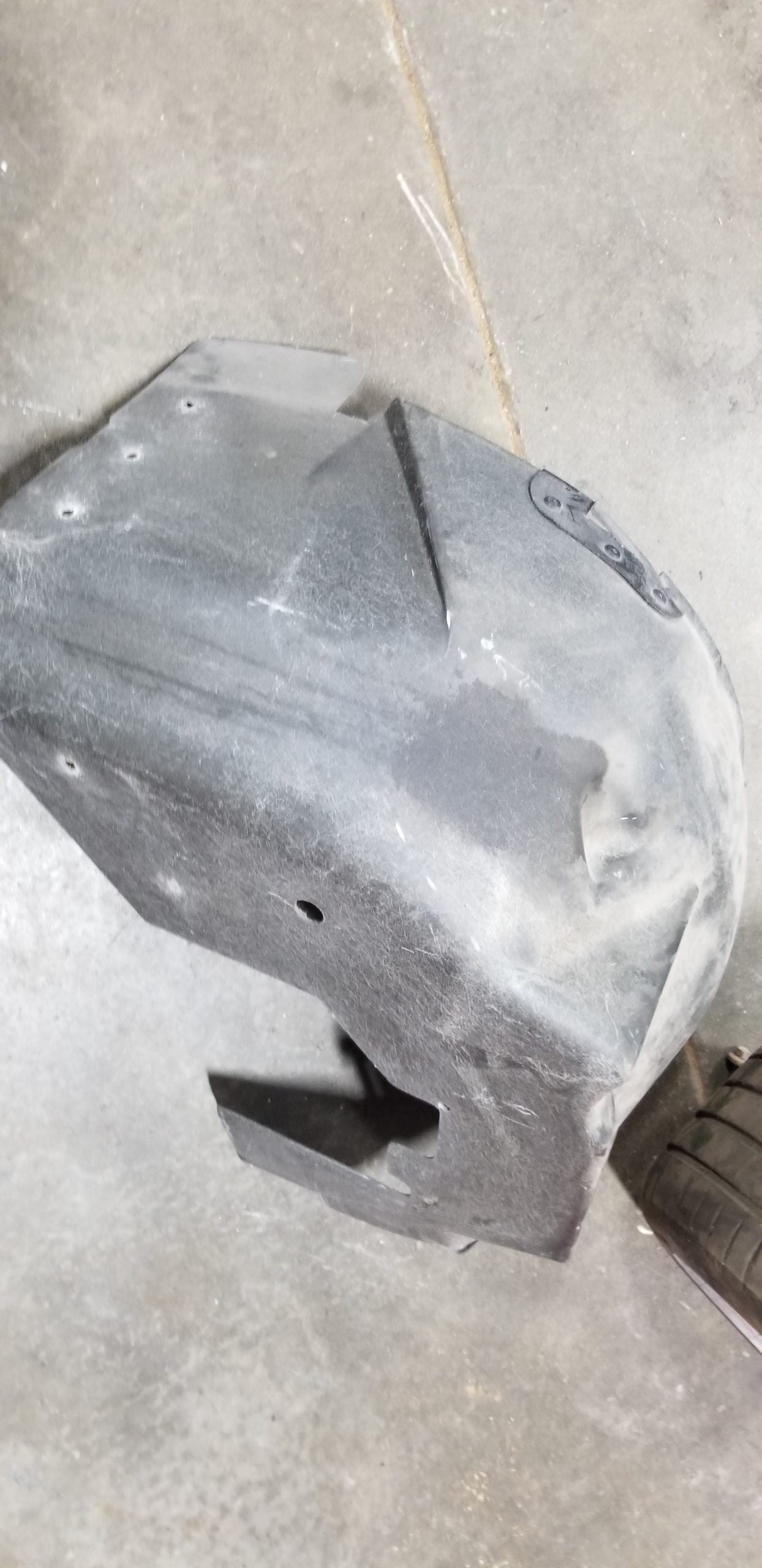 Gen 1 left fender liner