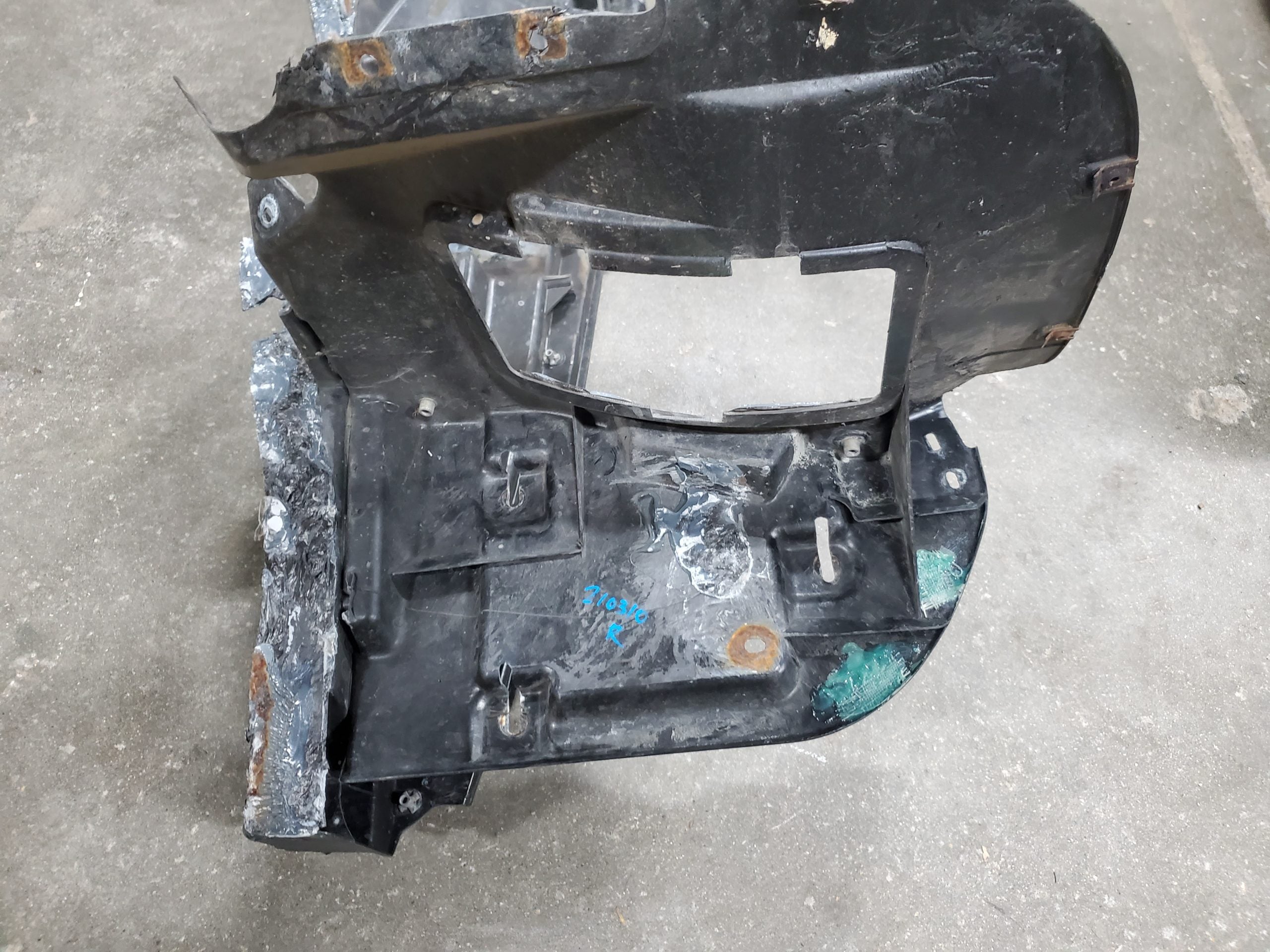 Gen.3 Right fender apron
