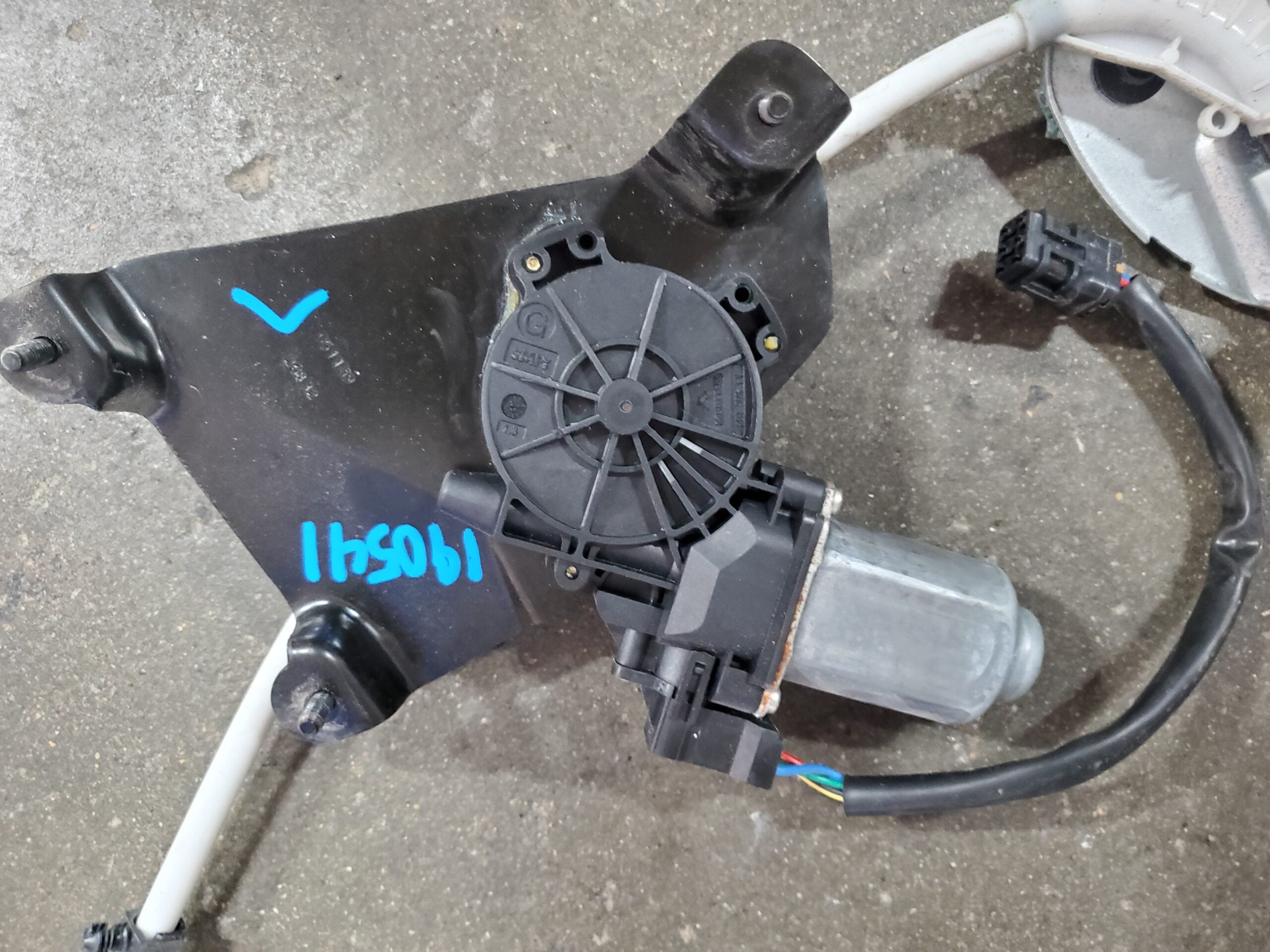 Gen.3 Left Window Regulator