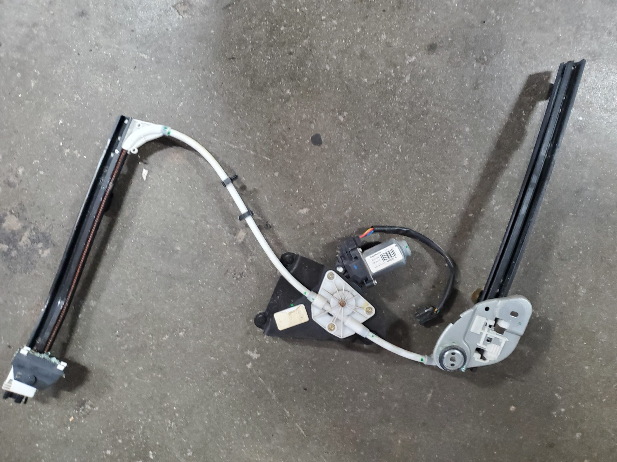 Gen.3 Left Window Regulator