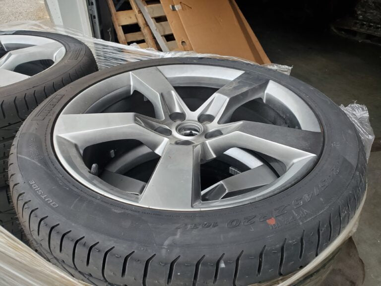 2010-2015 Camaro Wheels and Tires
