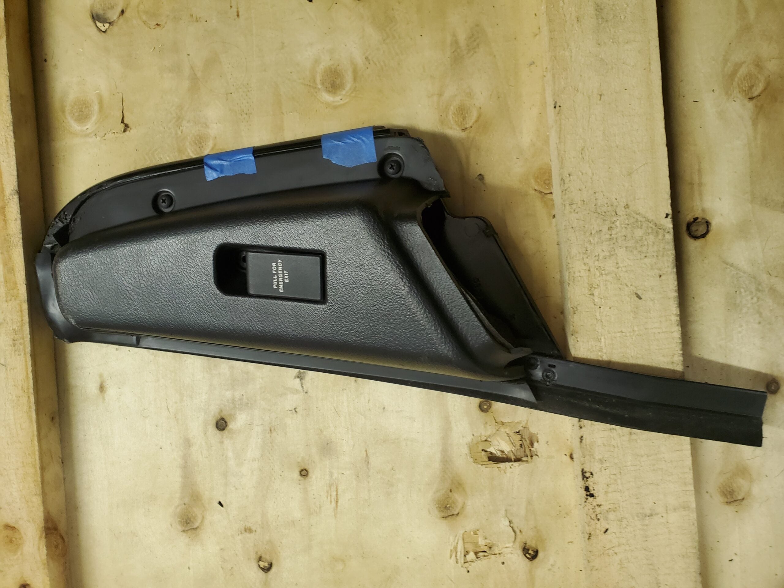 Gen. 2 GTS Rh Stanchion Cover