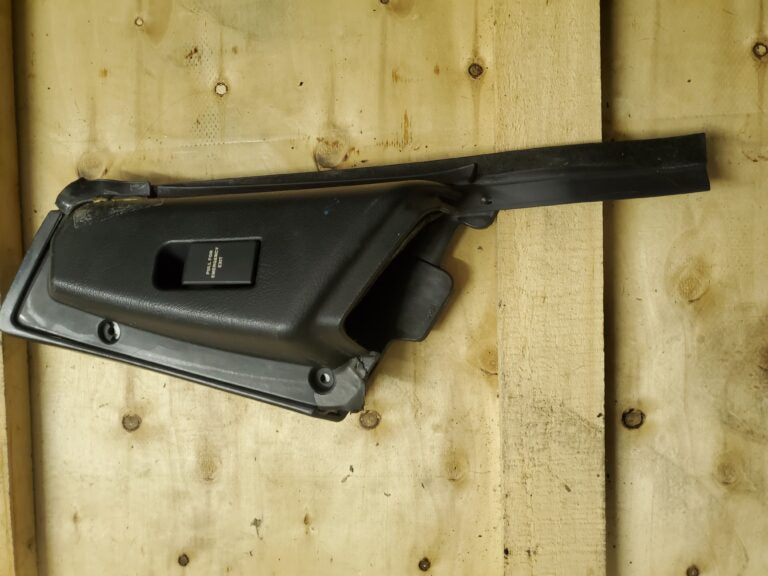 Gen.2 LH Stanchion Cover RT/10
