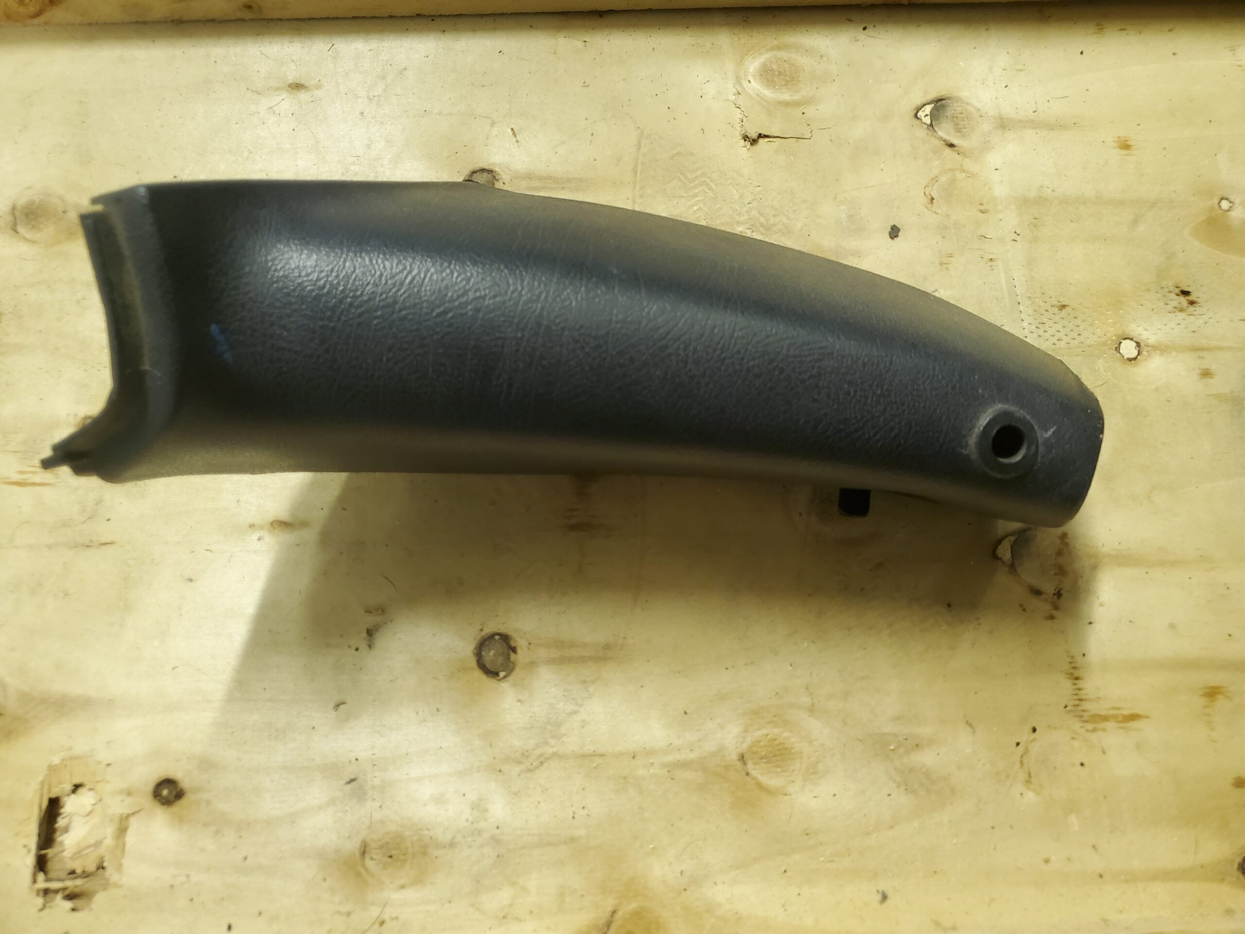 Gen. 1 RH Stanchion Cover