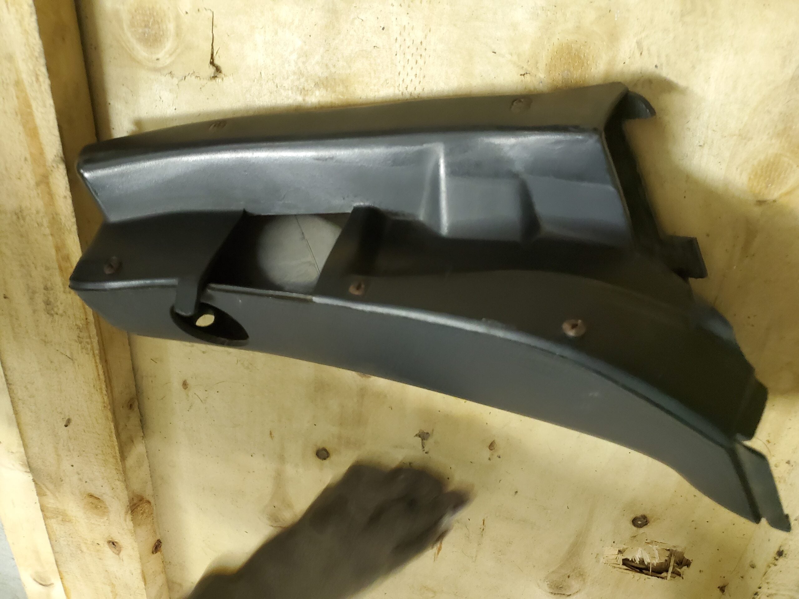 Gen. 1 RH Stanchion Cover