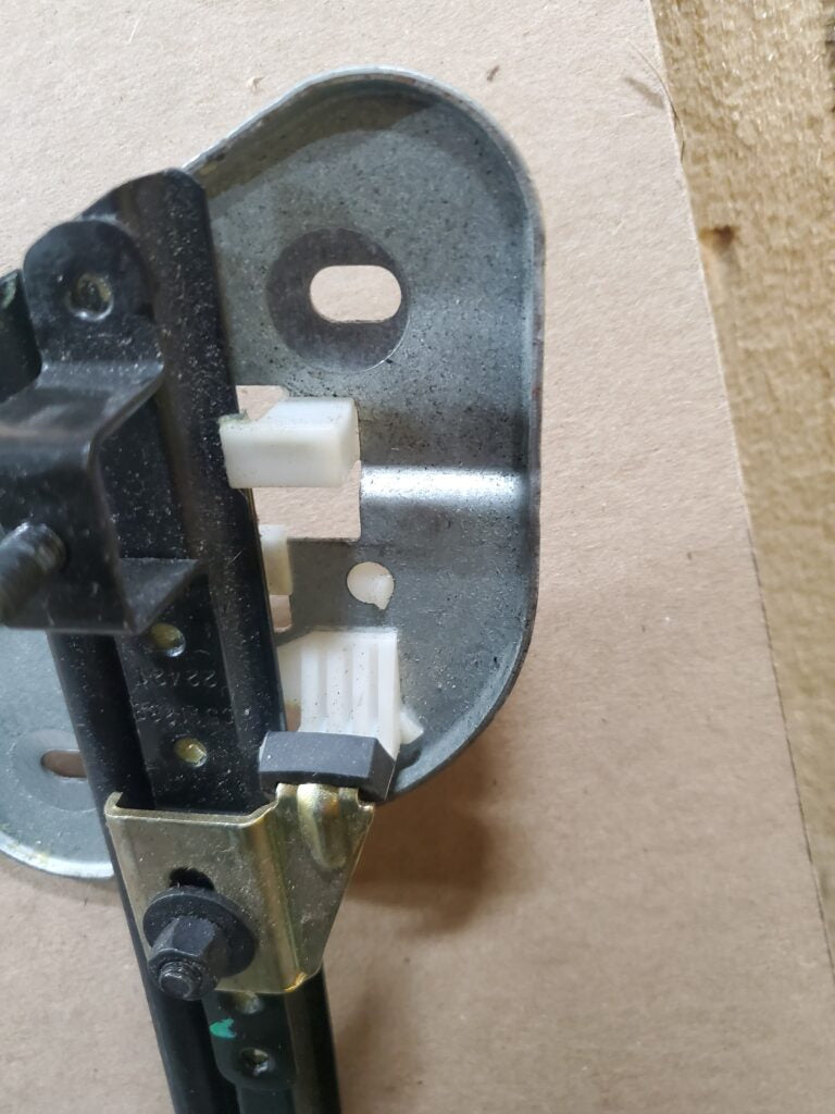 Gen.3-5 RH Window Regulator