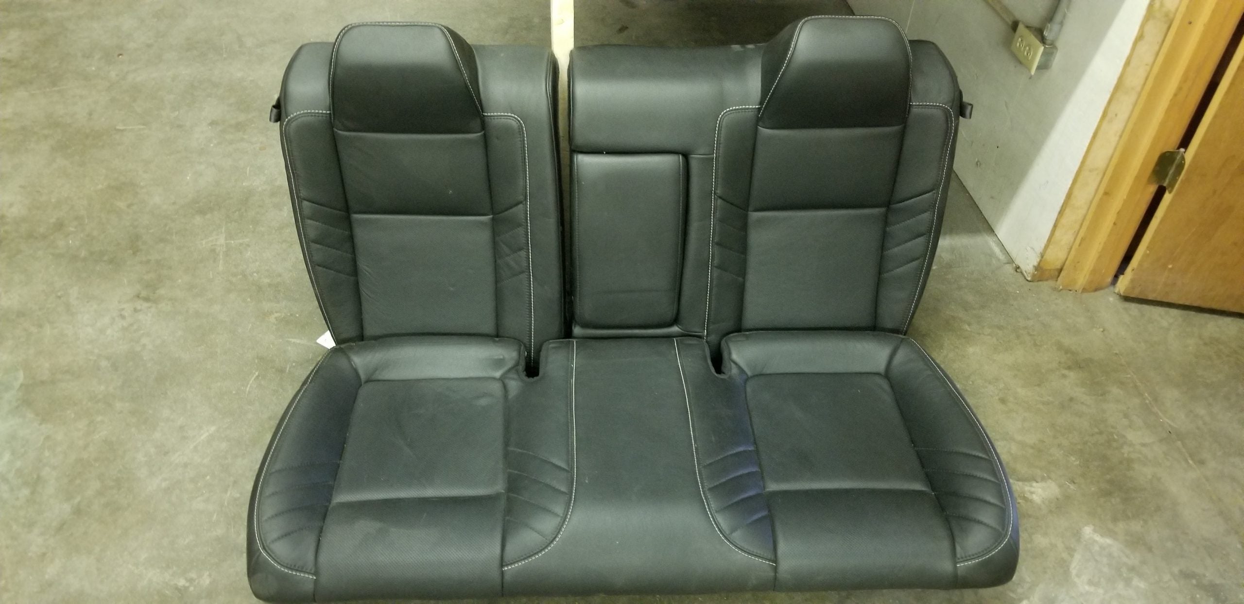 2015 Challenger Hellcat rear seat