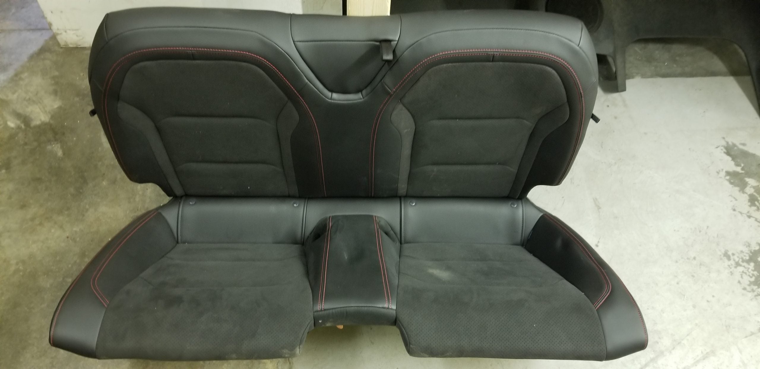 2018 ZL1 Camaro rear seat
