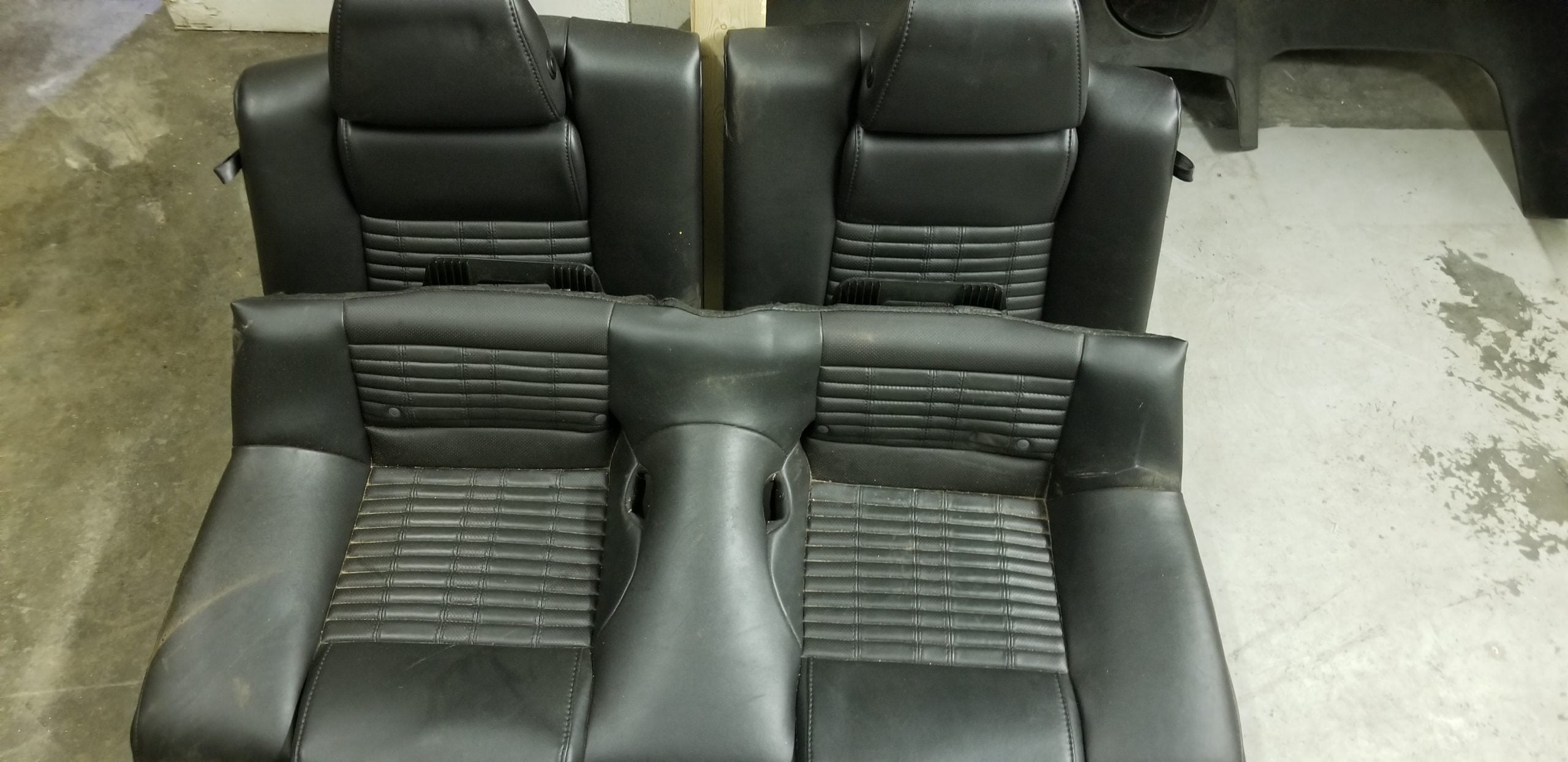 2012 GT500 rear seat