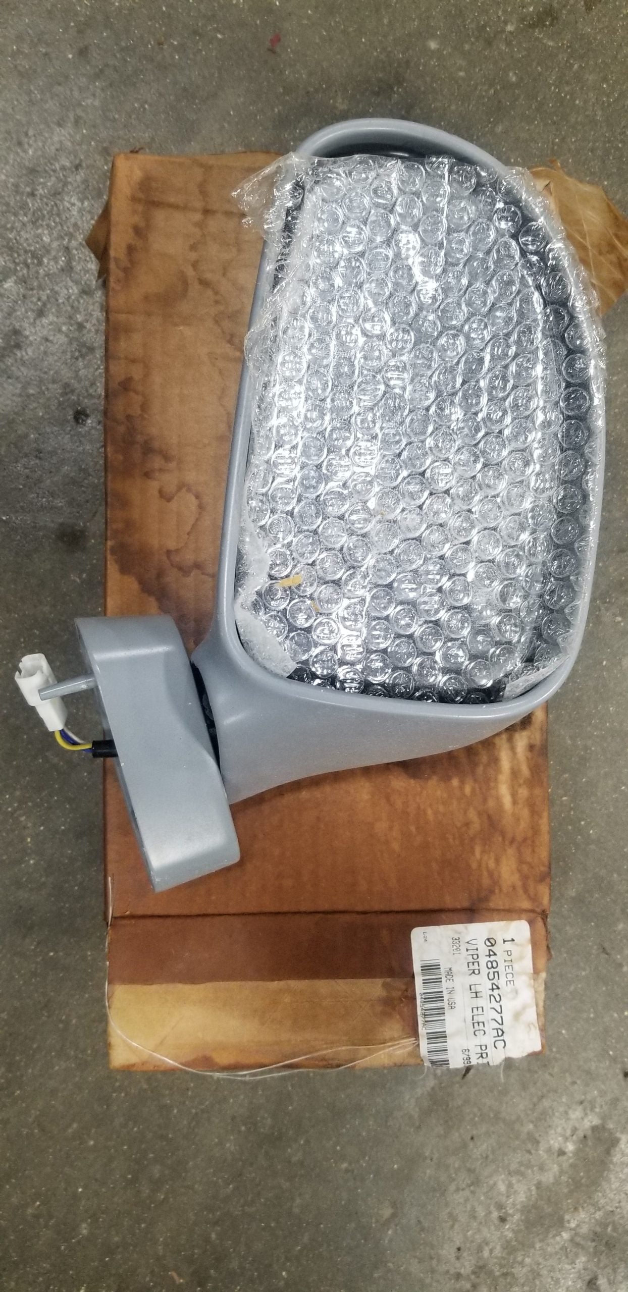 Gen 2 new NOS left mirror