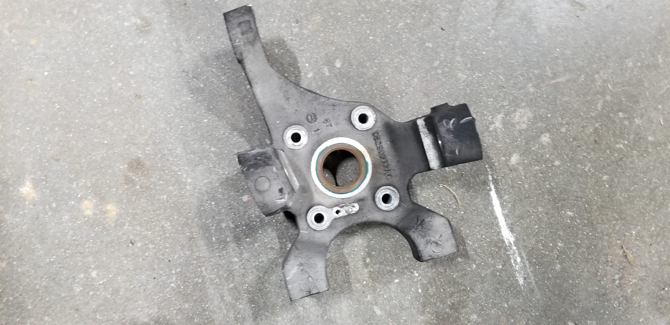 Gen 3-5 right front knuckle