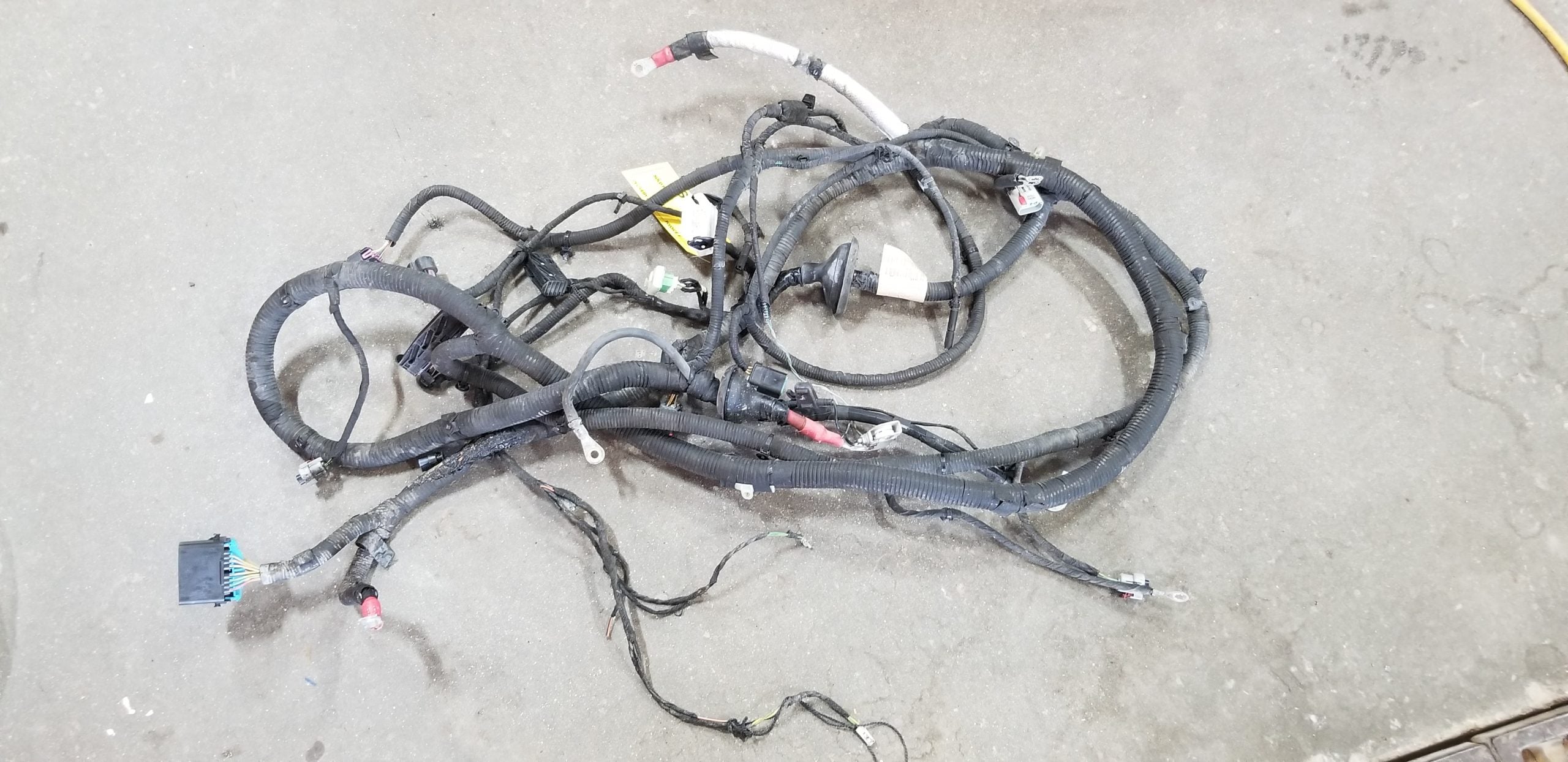 Gen 5 left under body harness