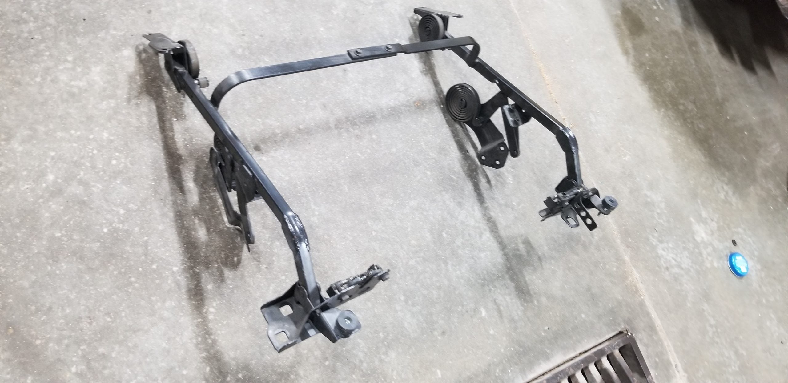 Gen 1 hood hinge assm