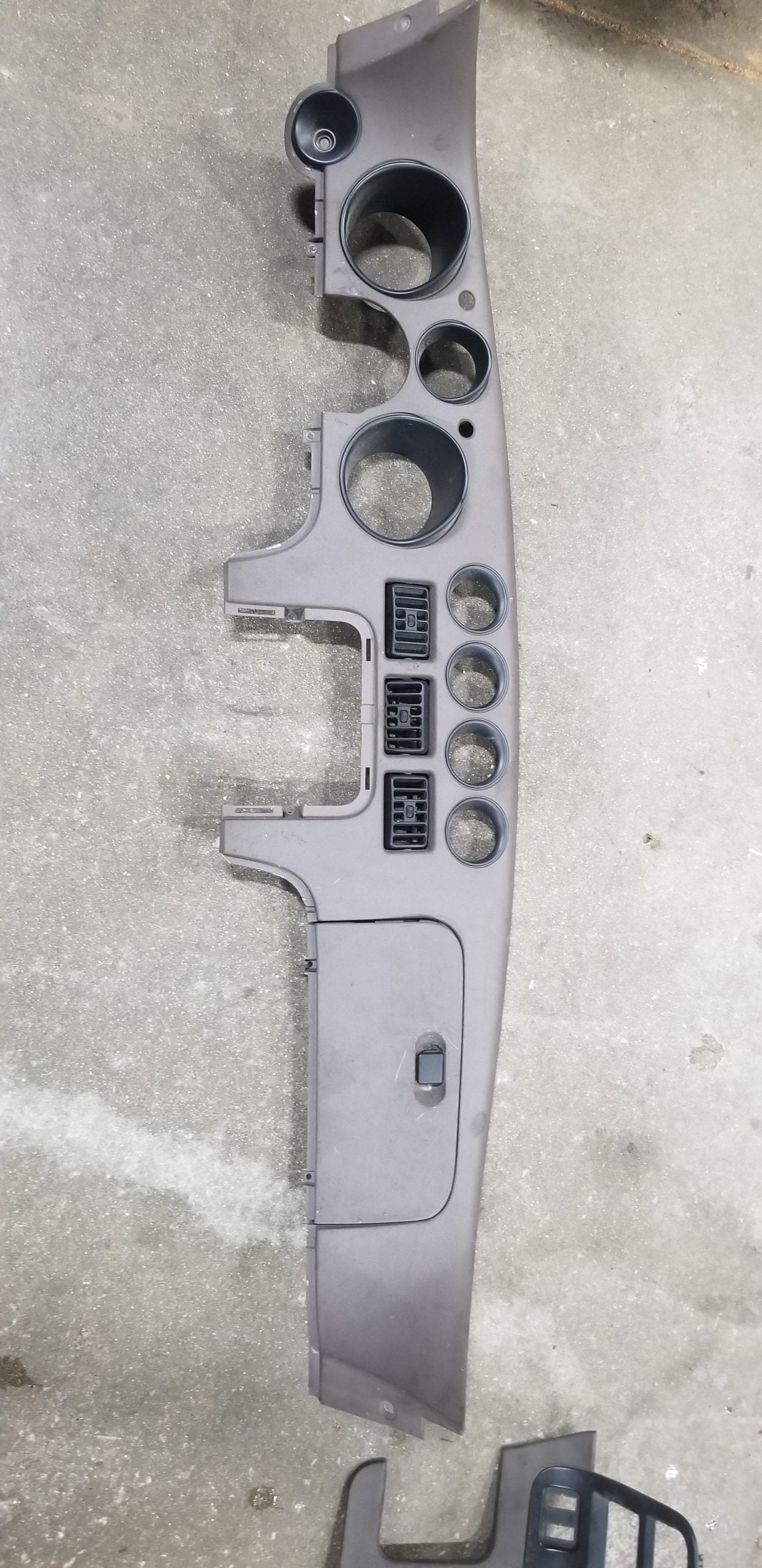Gen 1 dash bezel