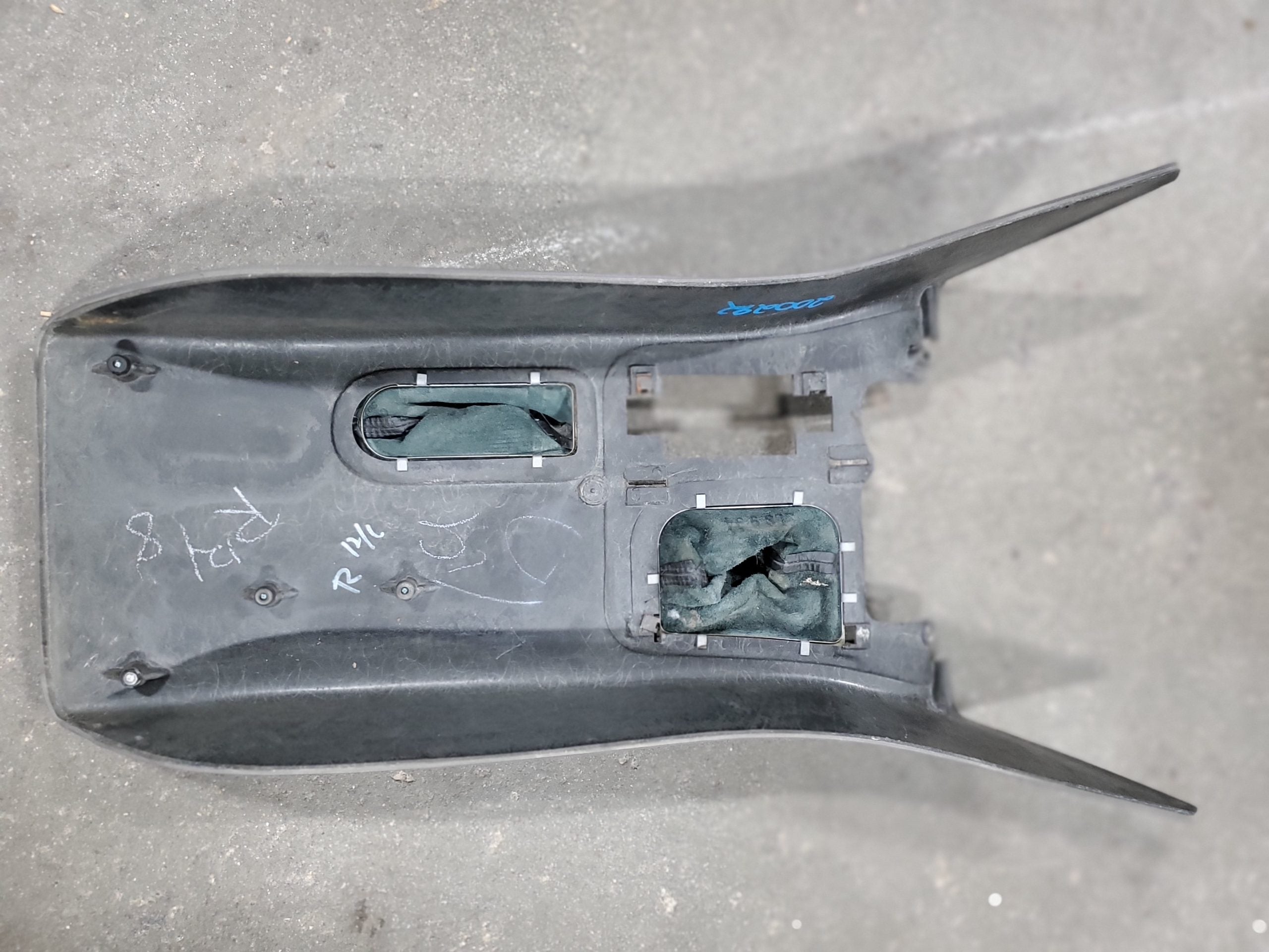 Gen.1 Center Floor Console