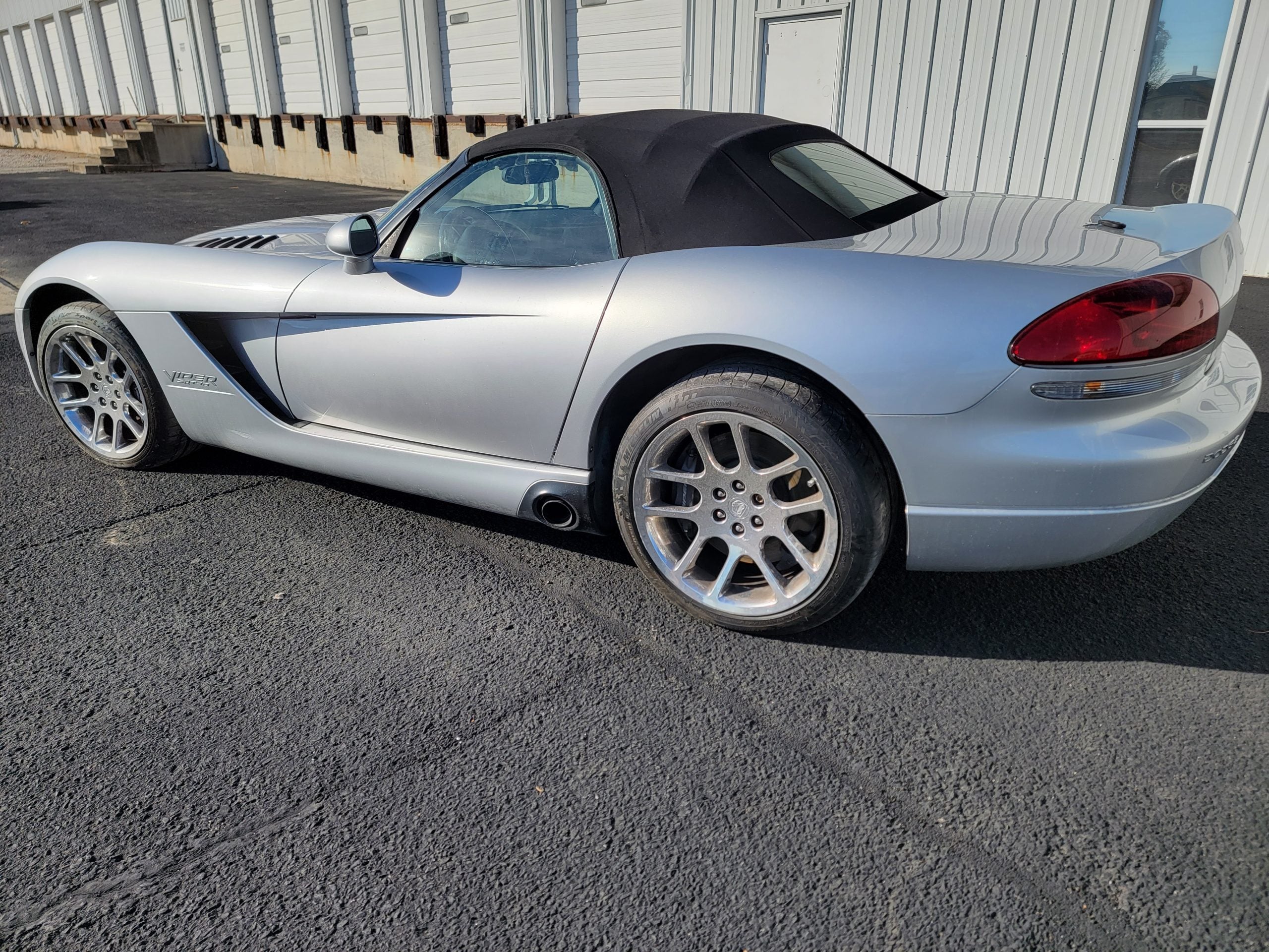 2003 Dodge Viper