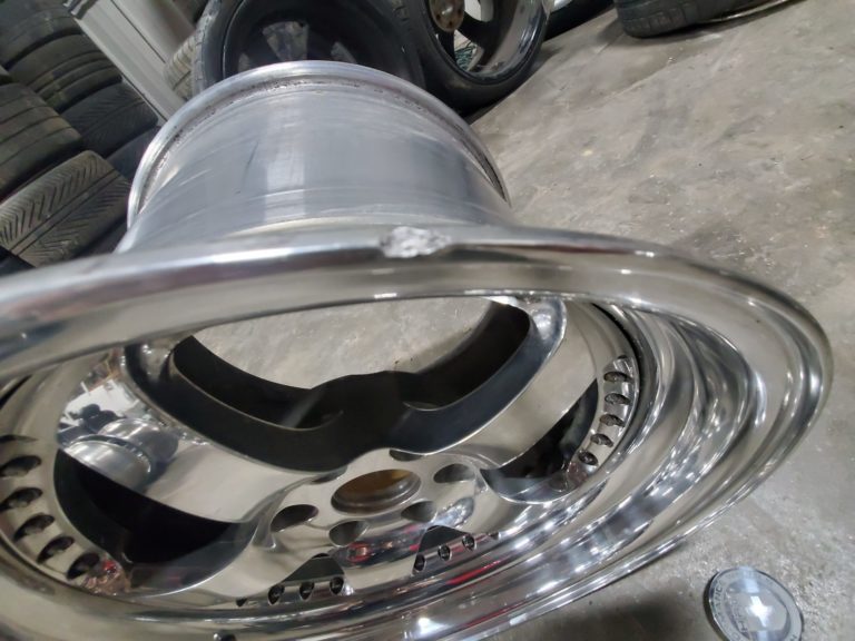 Gen.1 or 2 HRE Rear Wheel