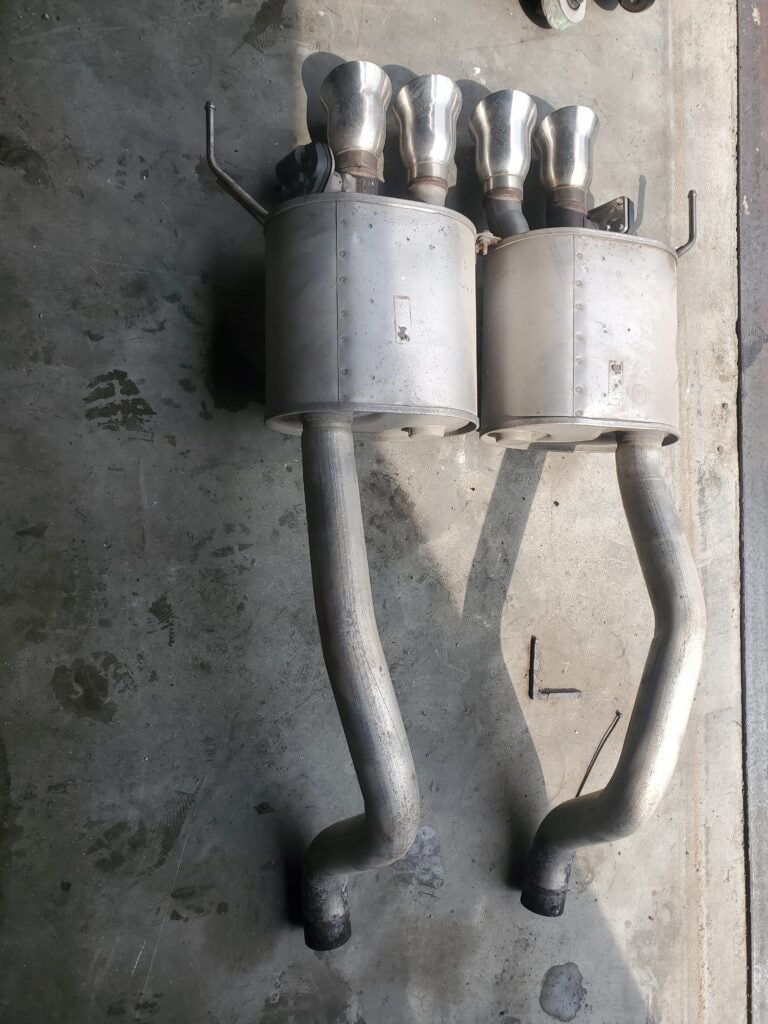 2016 Z06 Corvette mufflers and tips