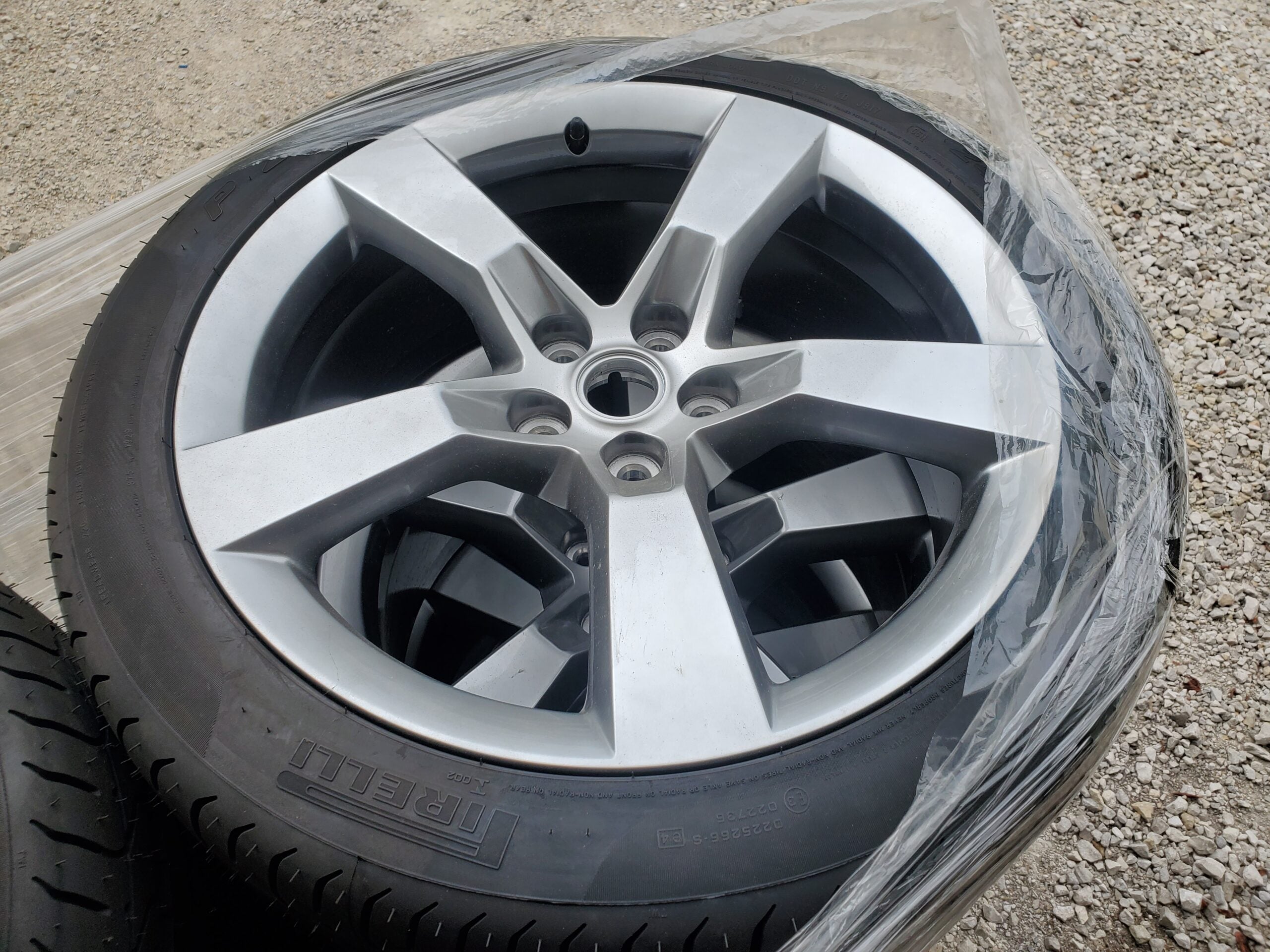 2010-2015 Camaro Wheels and Tires