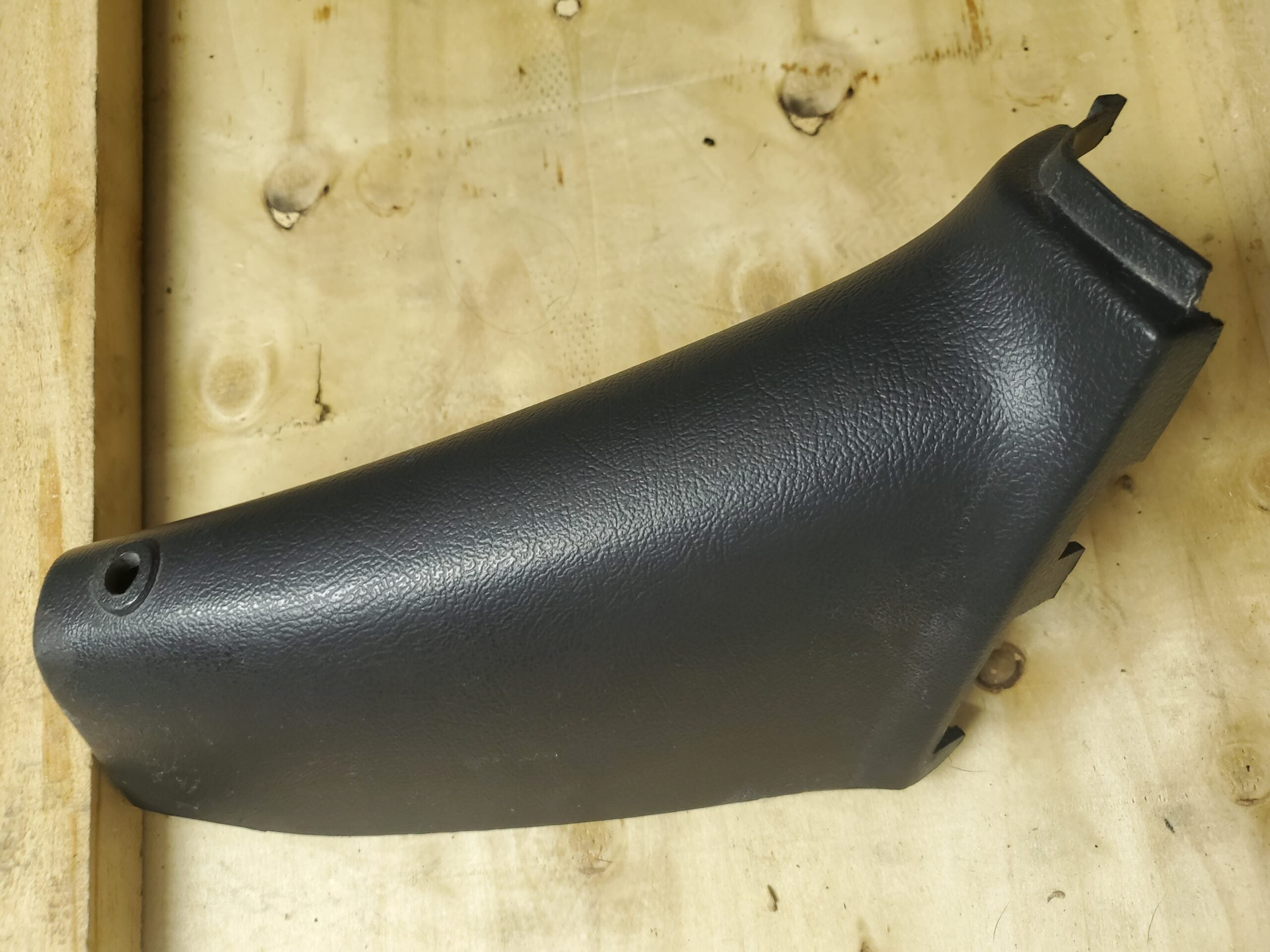 Gen. 1 Rh Stanchion Cover