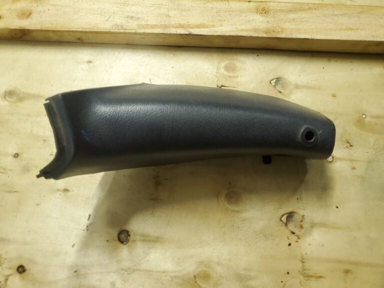 Gen.1 RH Stanchion Cover