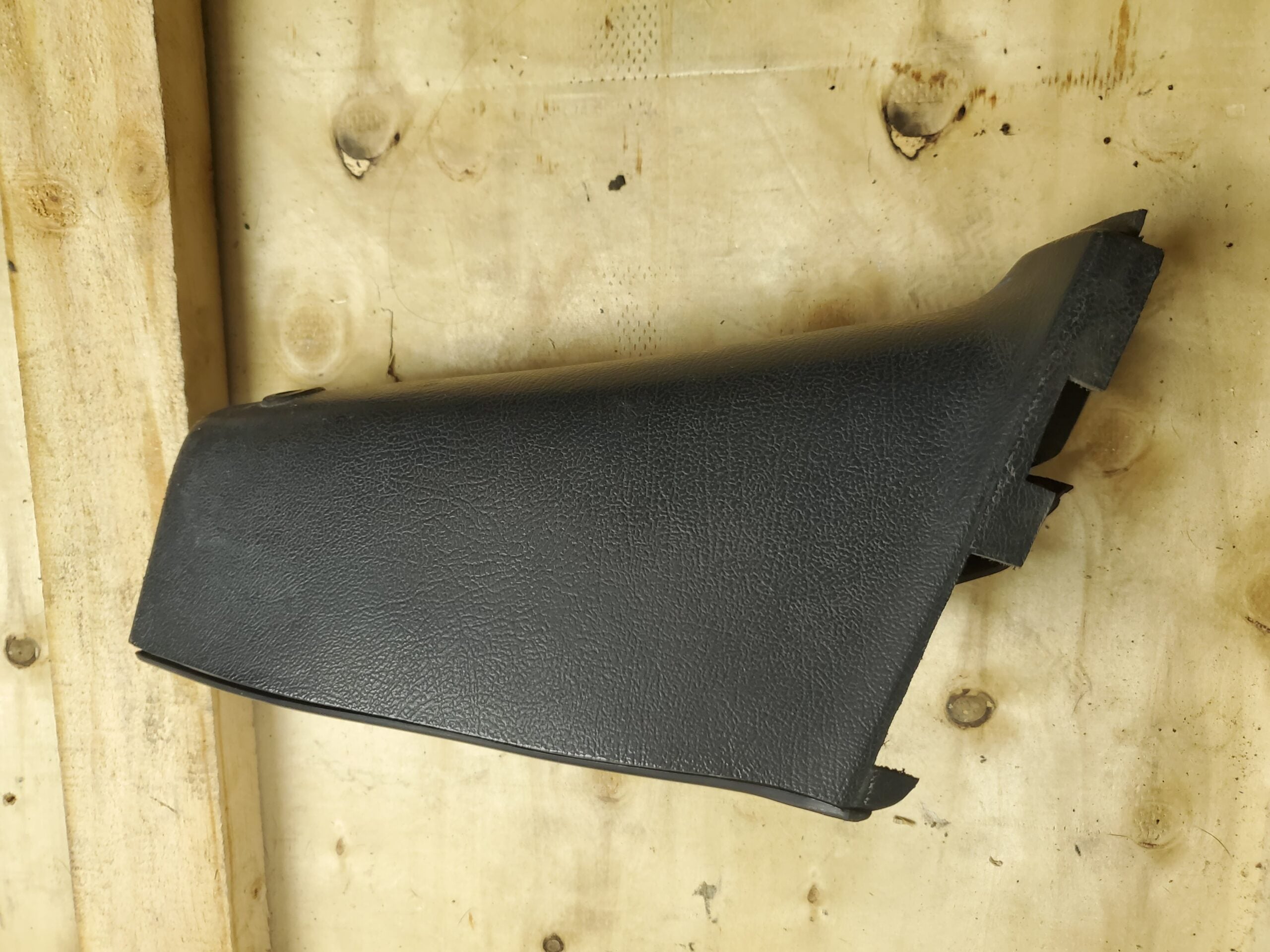 Gen.1 RH Stanchion Cover