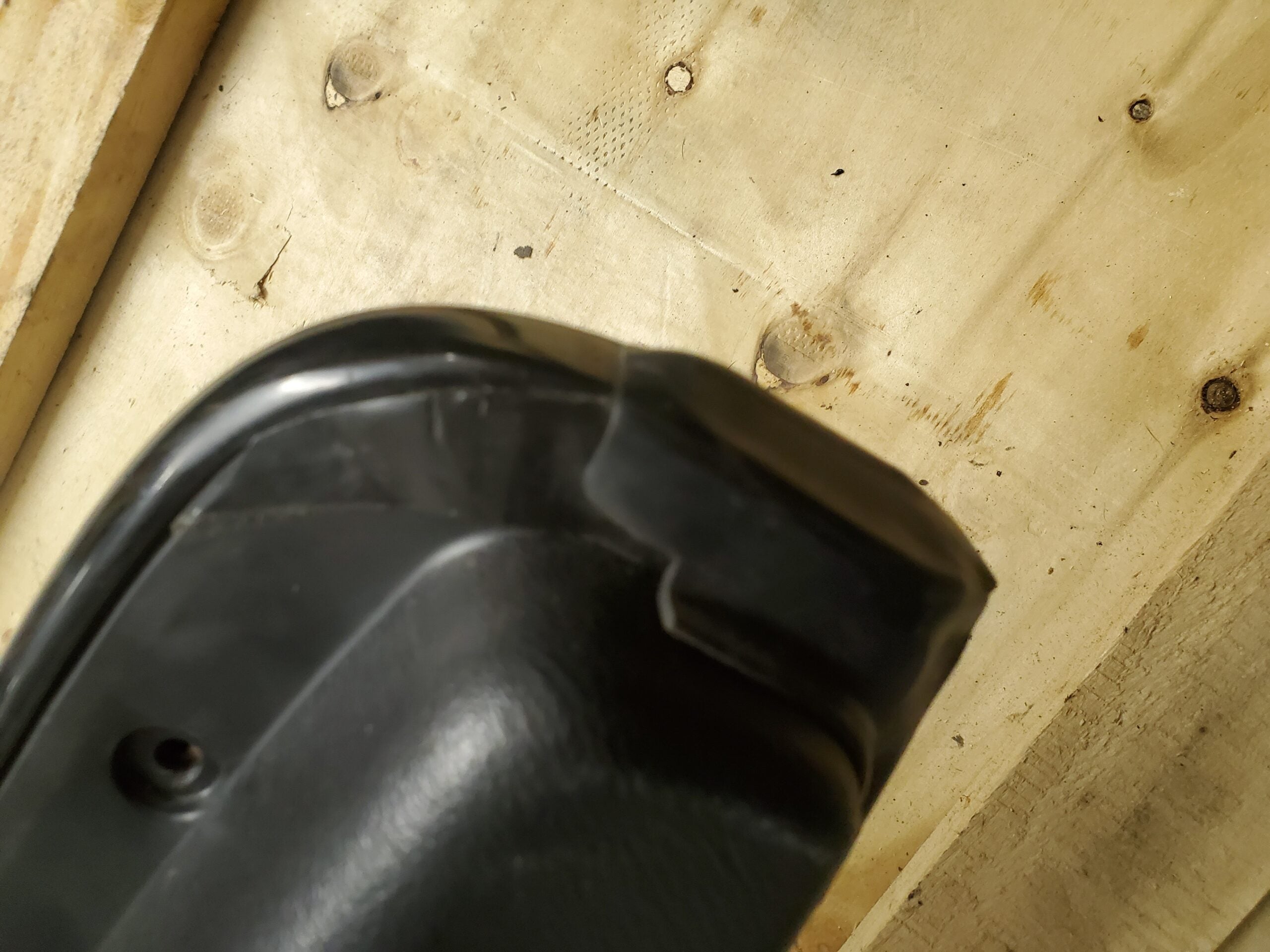 Gen.2 GTS LH Stanchion Cover