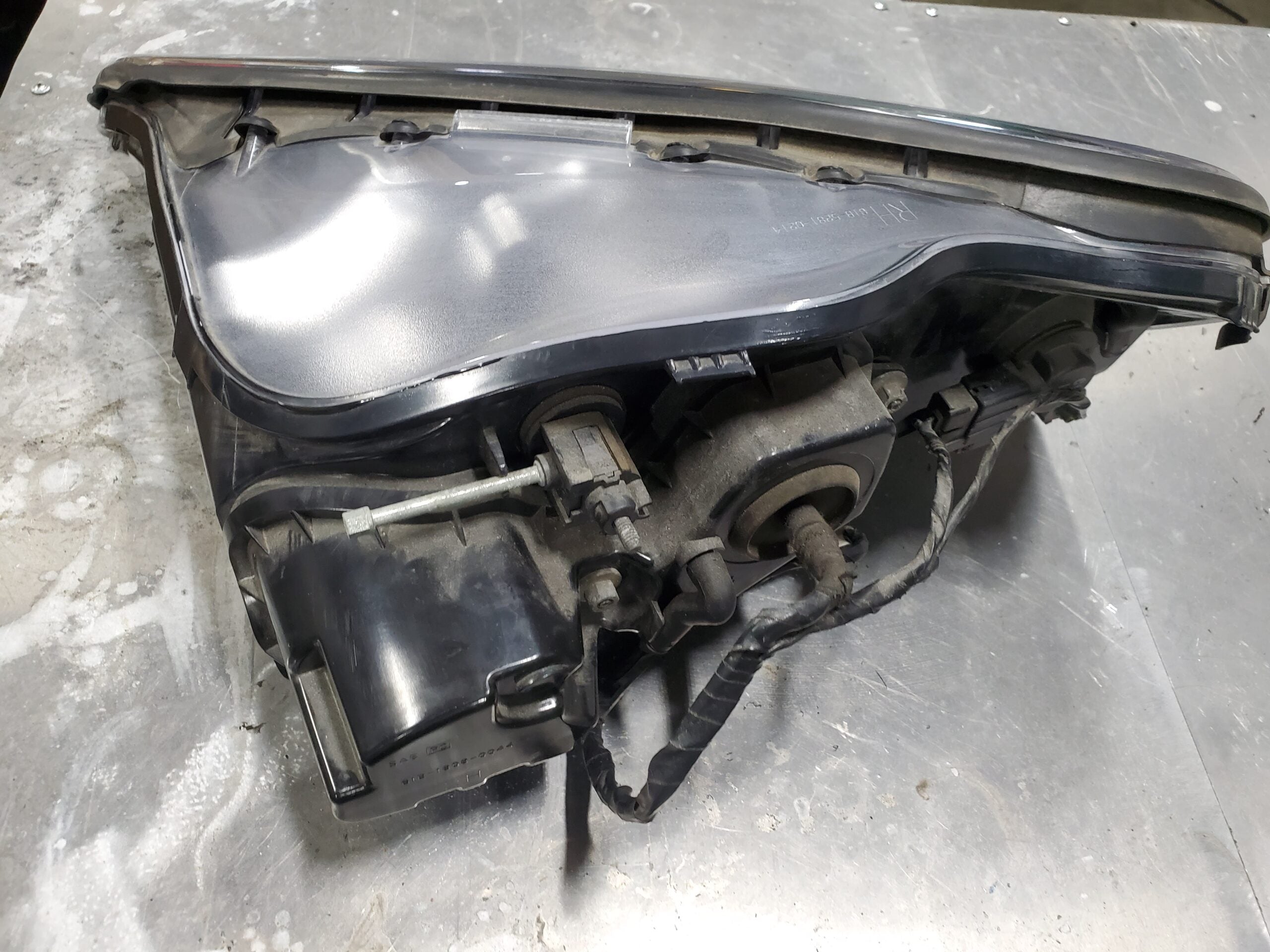 Gen.3/4 RH Headlight