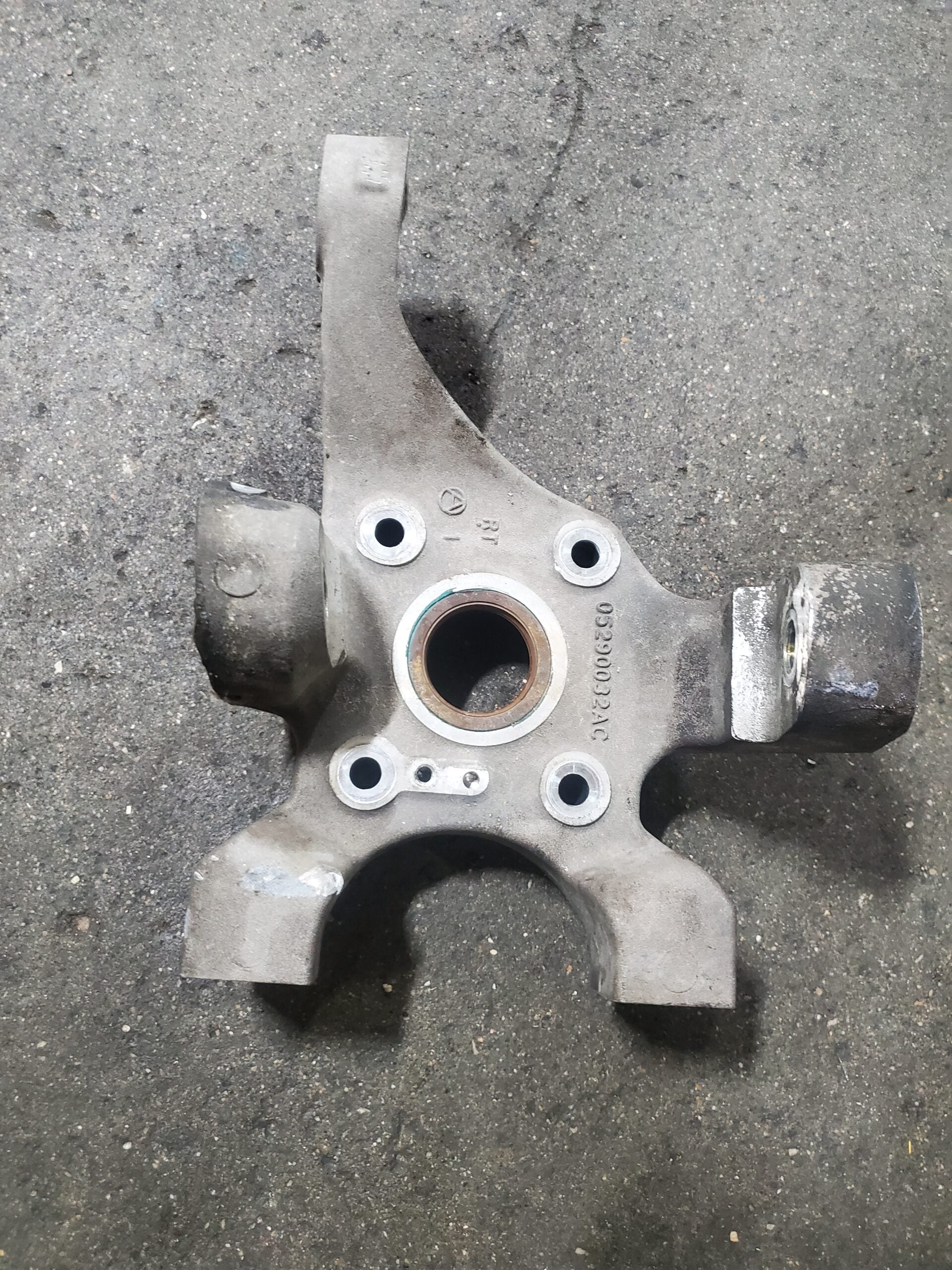 Gen.3 Right Front Knuckle