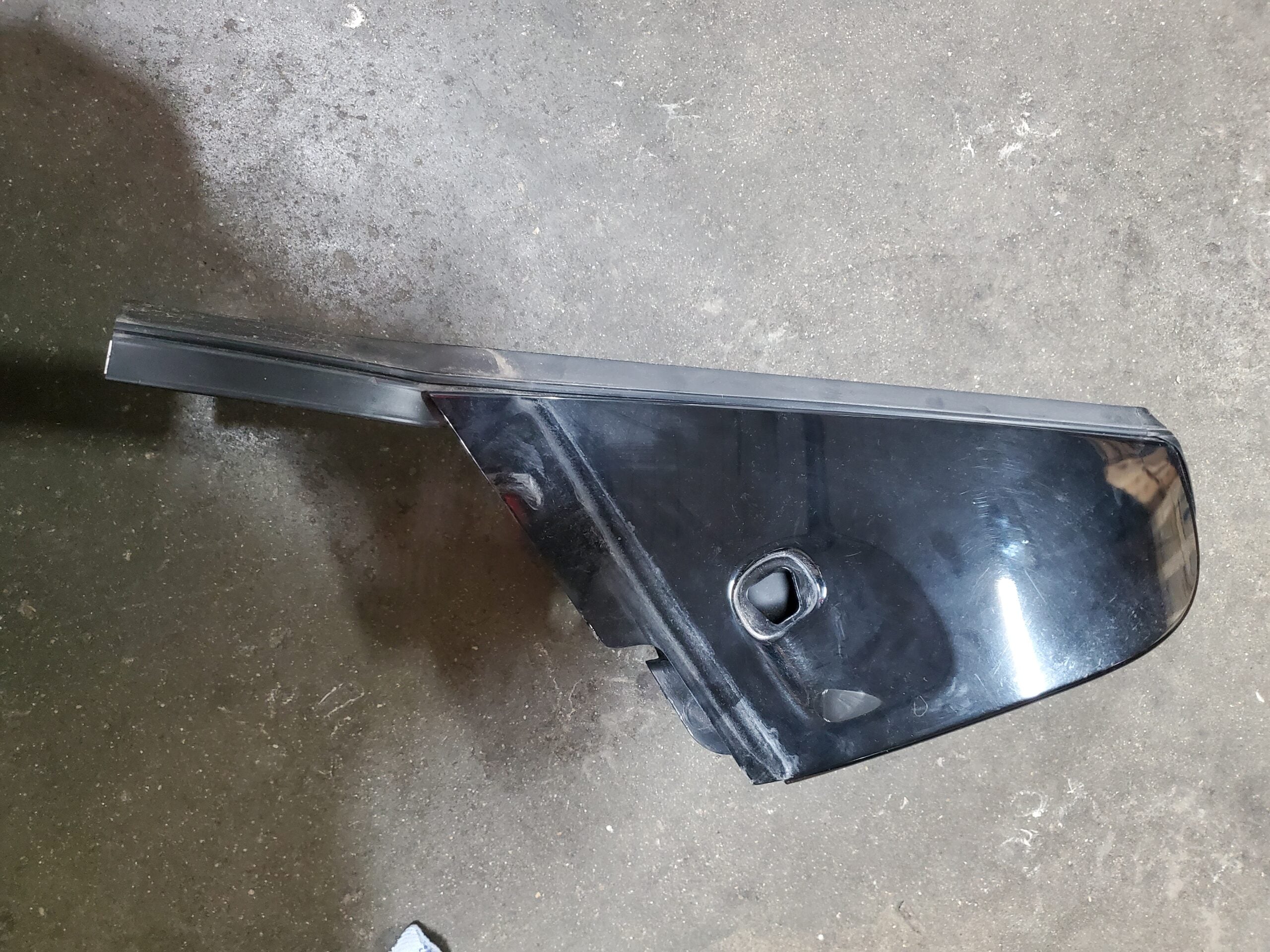 Gen.2 LH Stanchion Cover