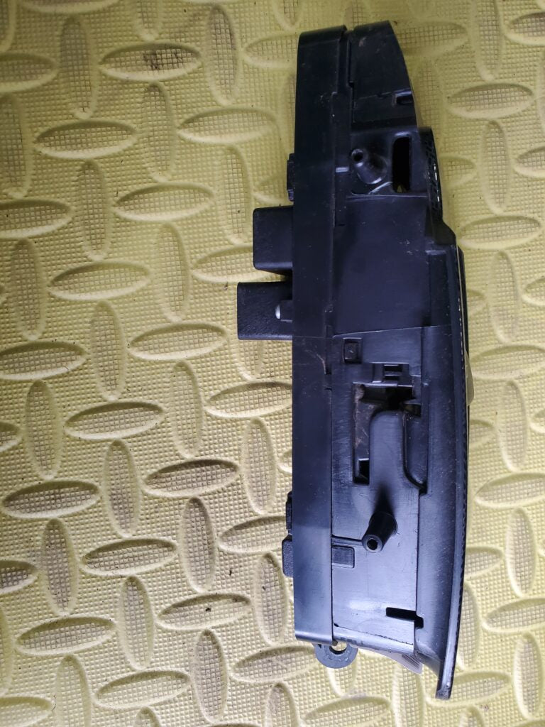 Gen.5 LH Door Switch