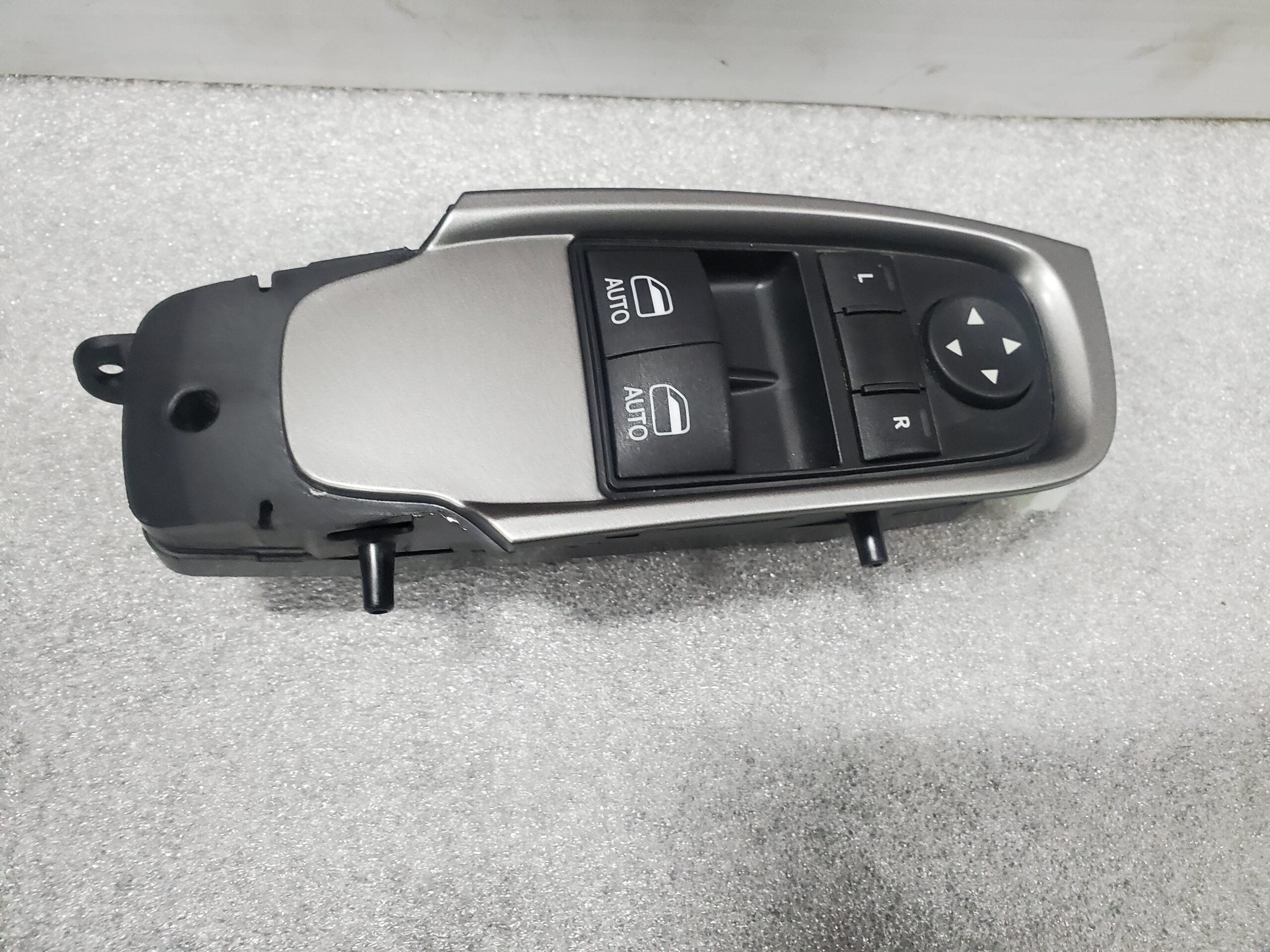 Gen.5 LH Door Switch