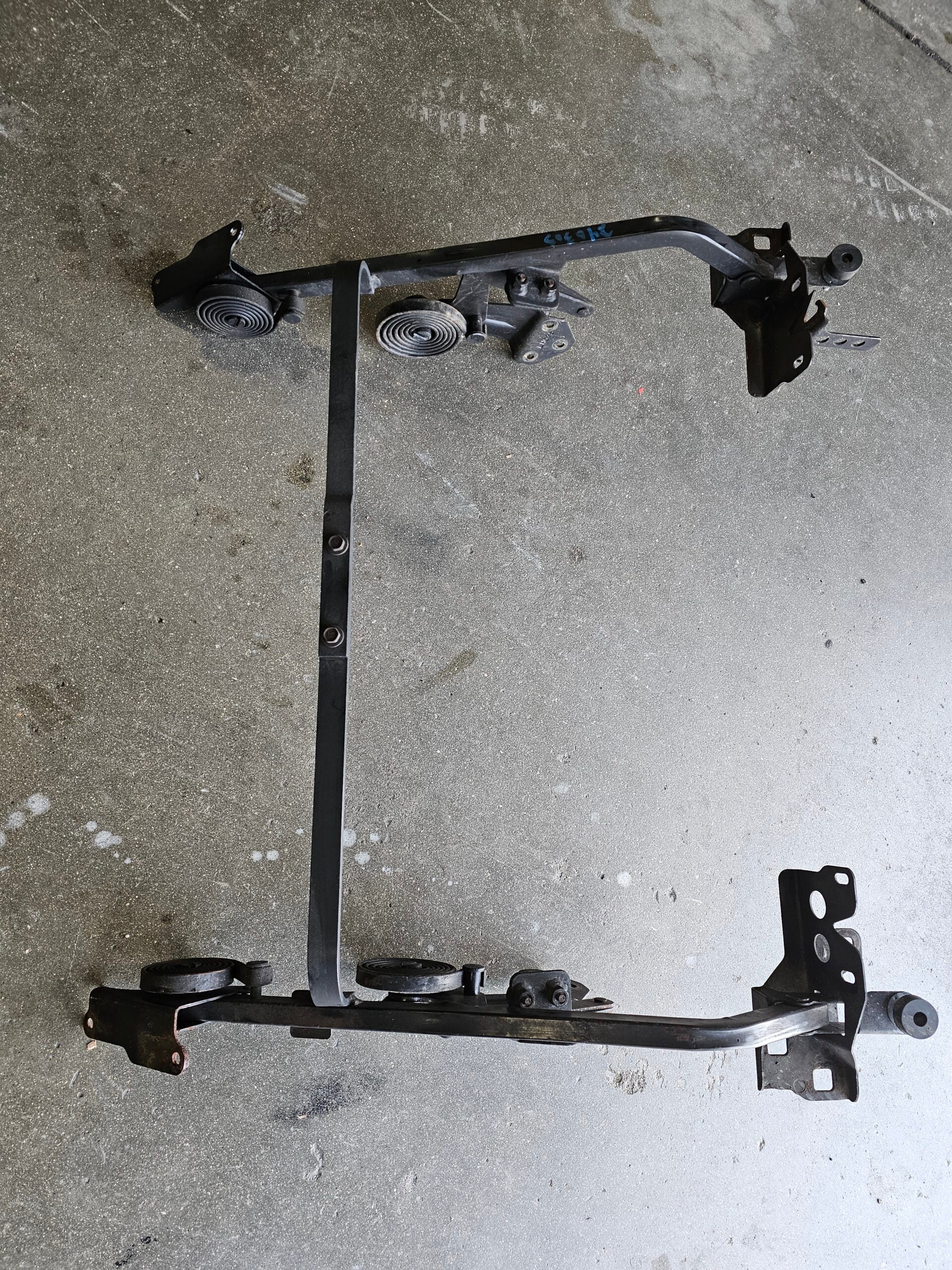 Gen.1 Hood Hinge