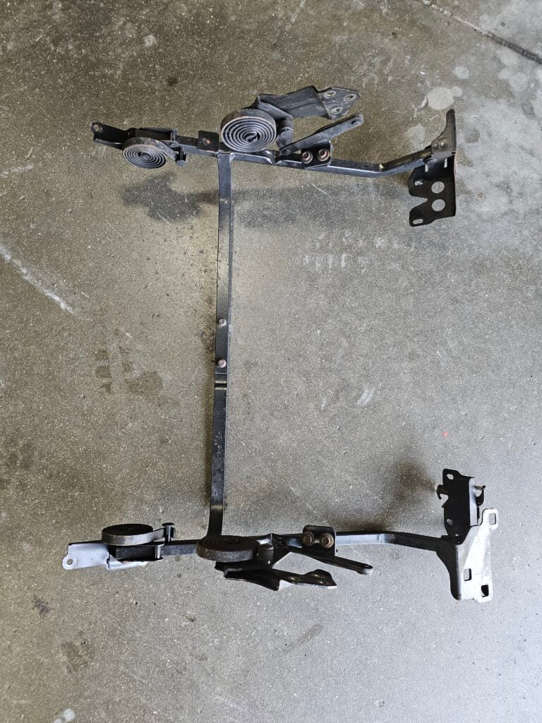 Gen.1 Hood Hinge