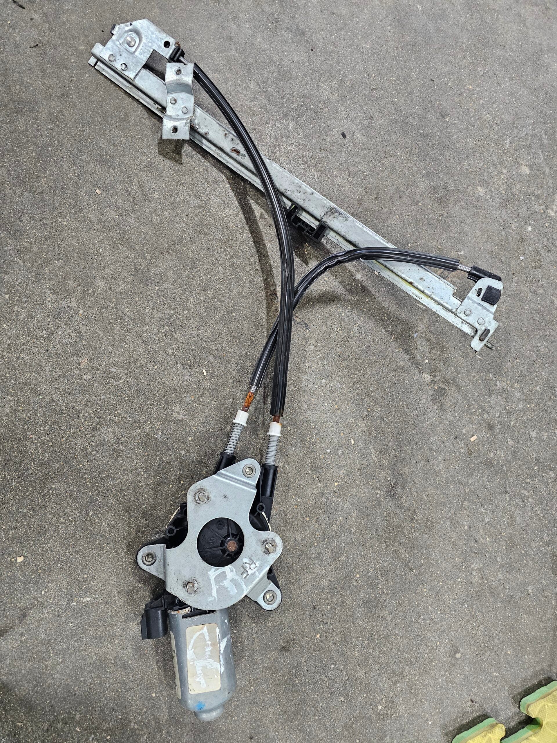 Gen.2 RH Window Regulator