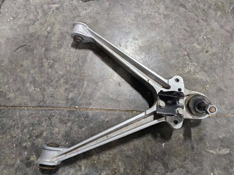 Gen.5 Lower Right Front Control Arm