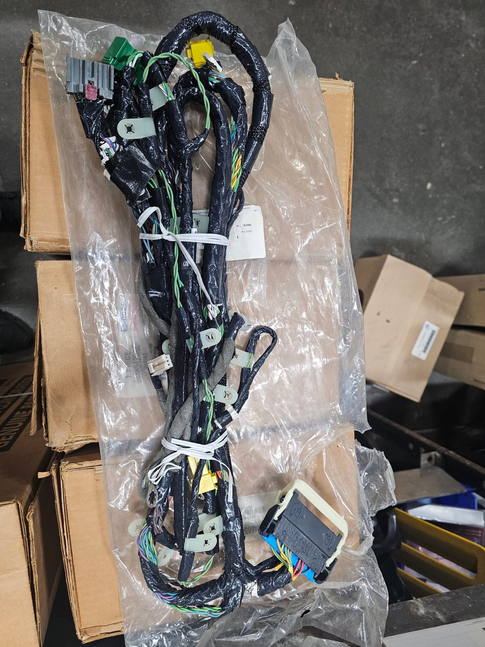 Gen.3 NIB Body Harness