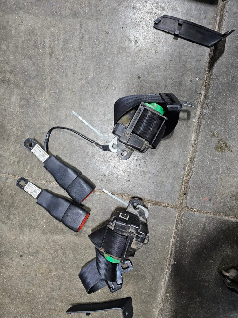 Gen.1 Export Seat Belt and Interior conversion