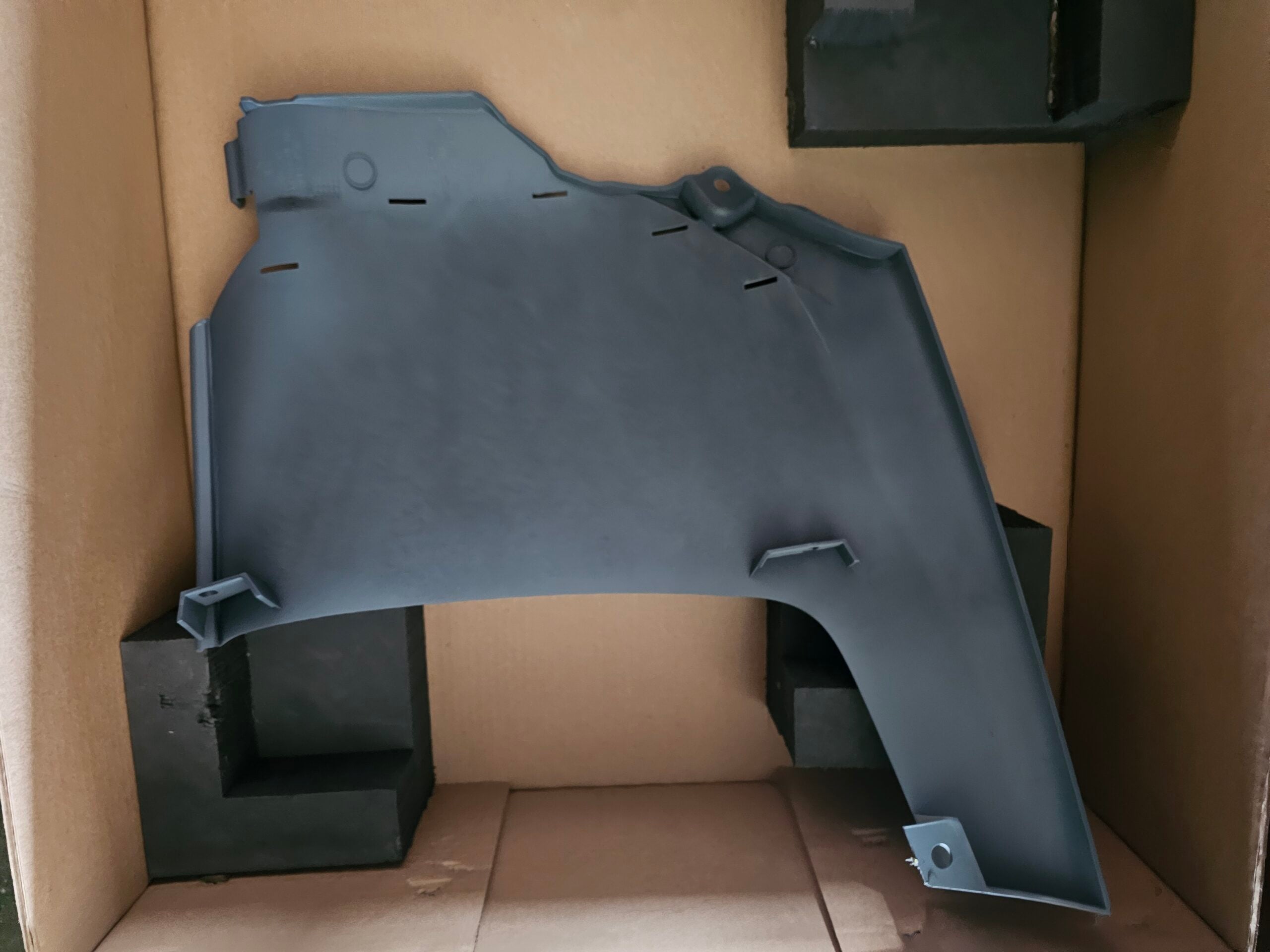 Gen.5 NEW RH Hinge Cover
