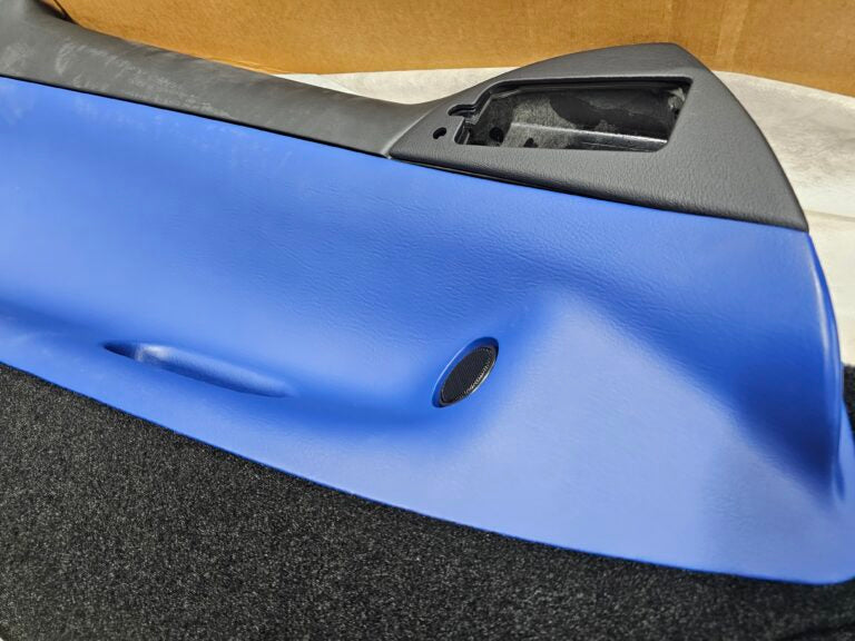 Gen.2 NIB 98 GTS- R LH Door Panel