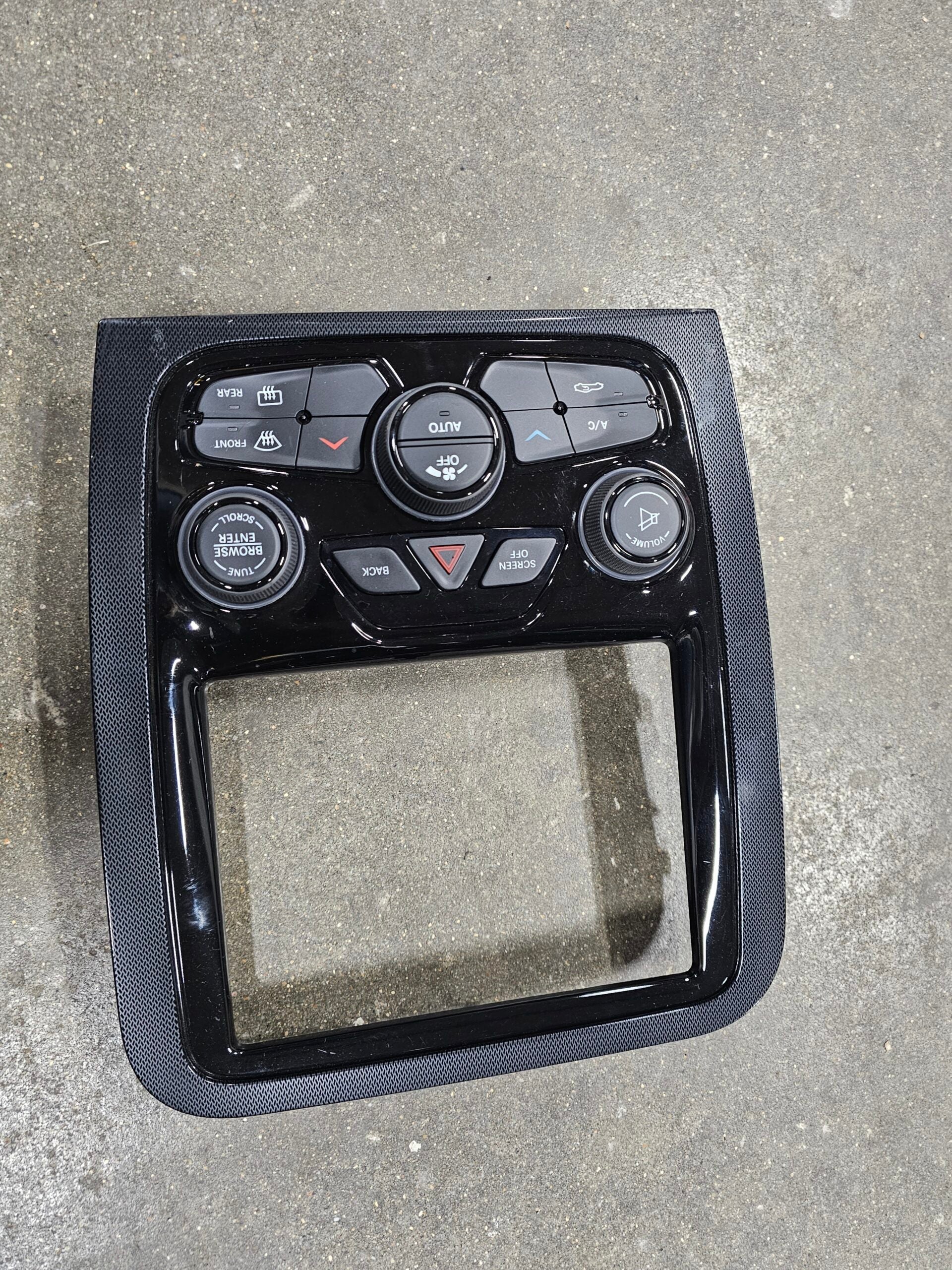 Gen.5 Radio Bezel With Temp Control
