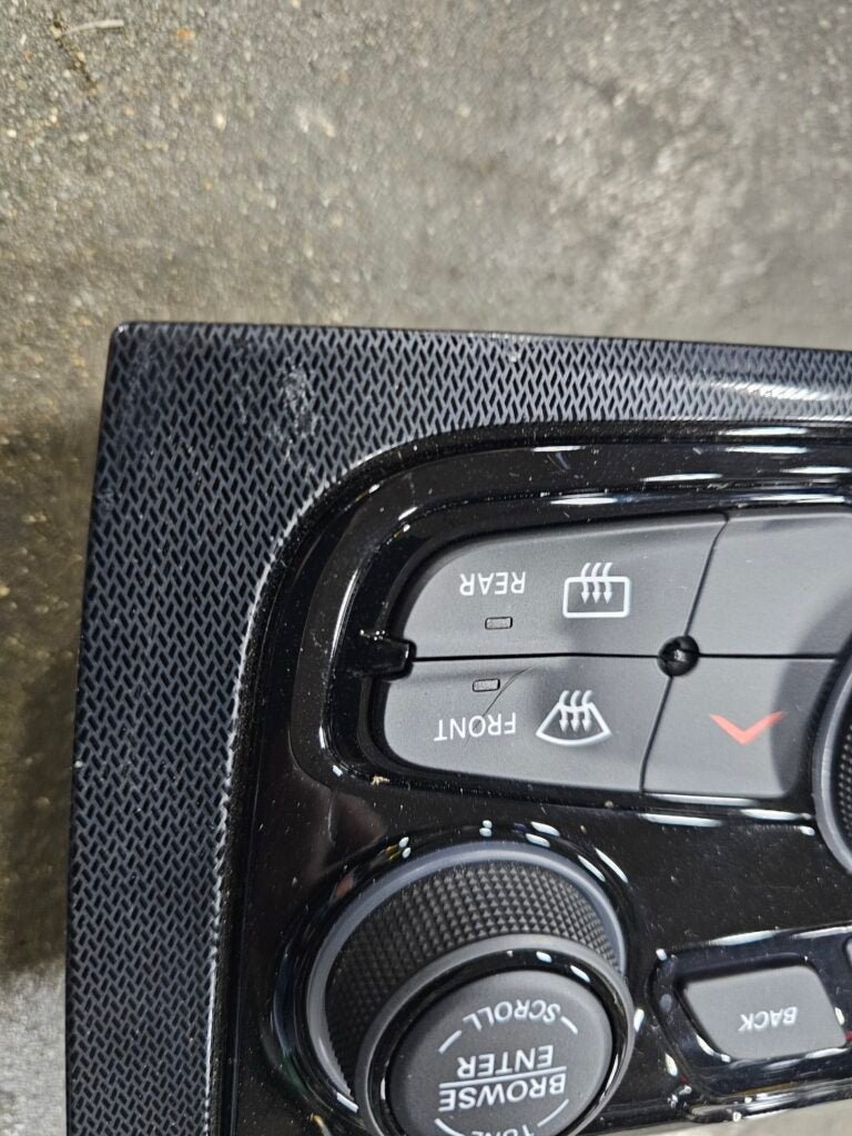 Gen.5 Radio Bezel With Temp Control