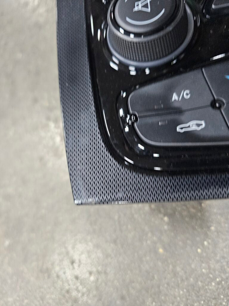 Gen.5 Radio Bezel With Temp Control