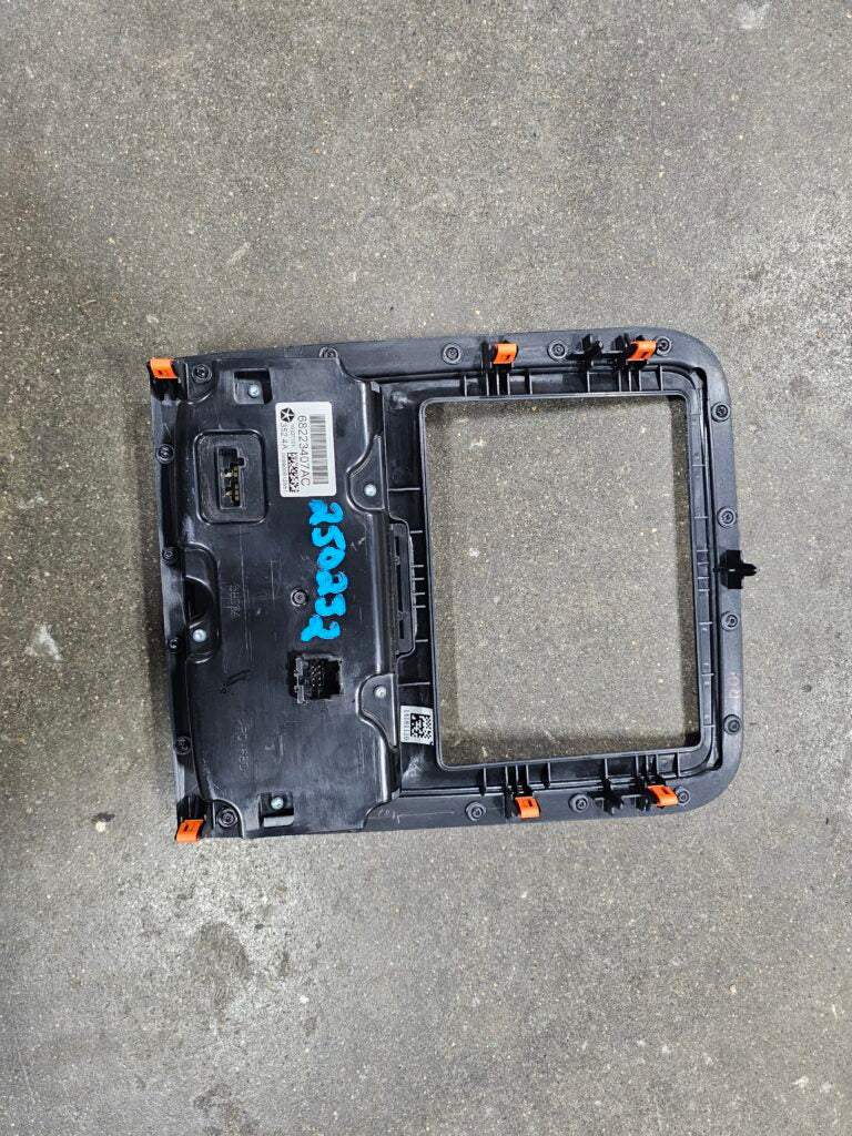 Gen.5 Radio Bezel With Temp Control