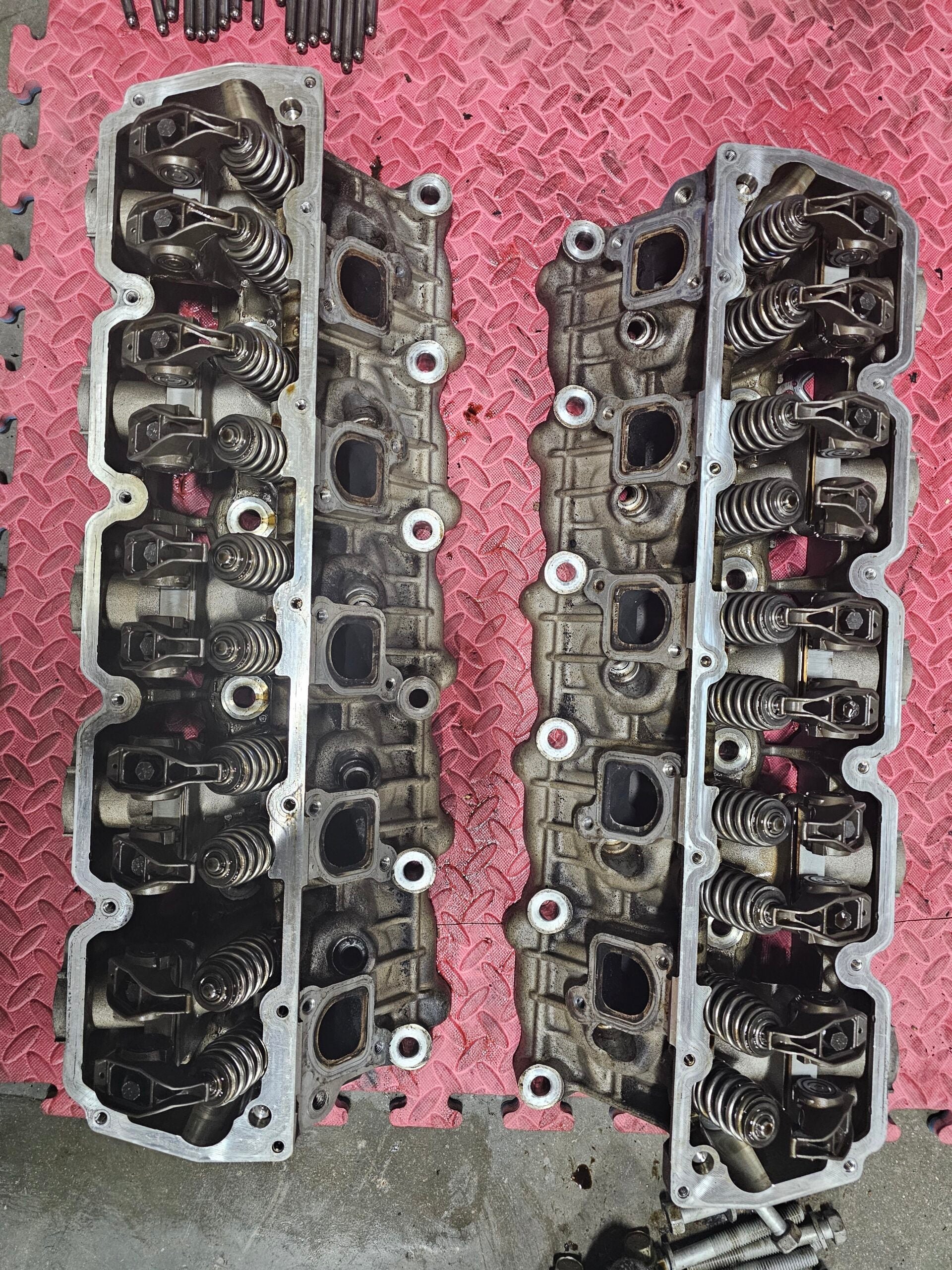 Gen.3 cylinder head pair